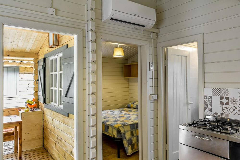 One-Bedroom Bungalow photo 1