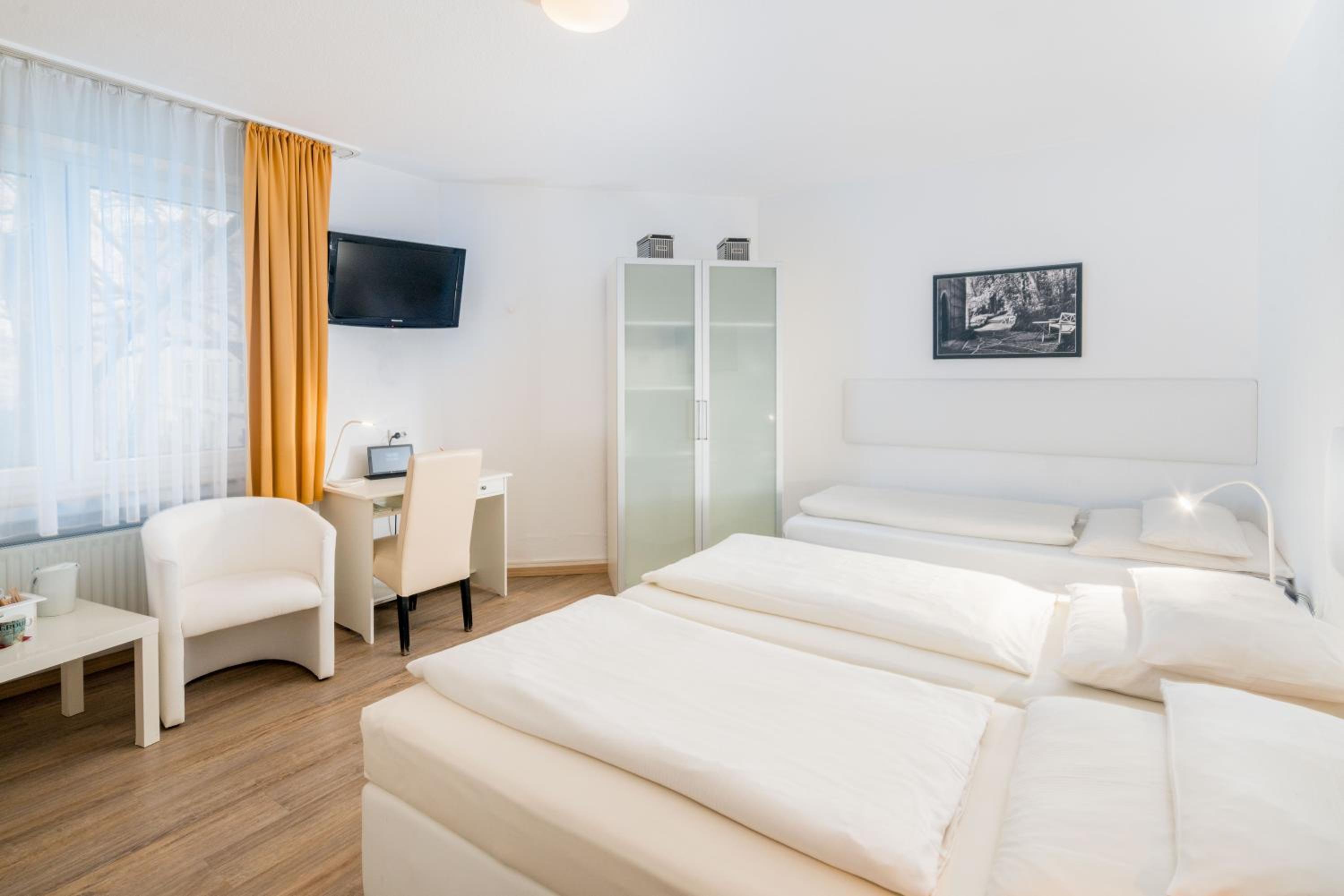 Triple Room - Photo 2