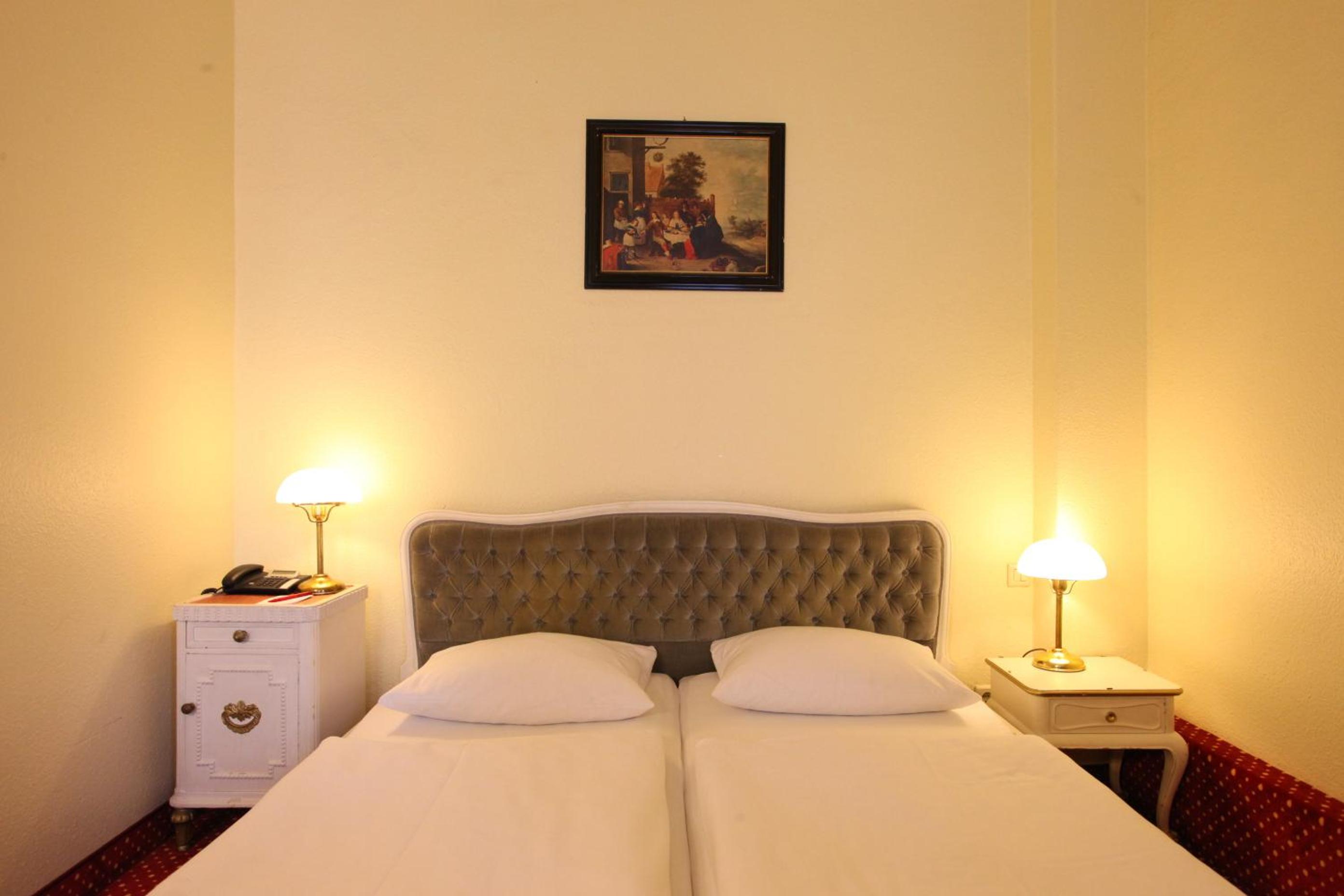 Standard Double or Twin Room photo 1