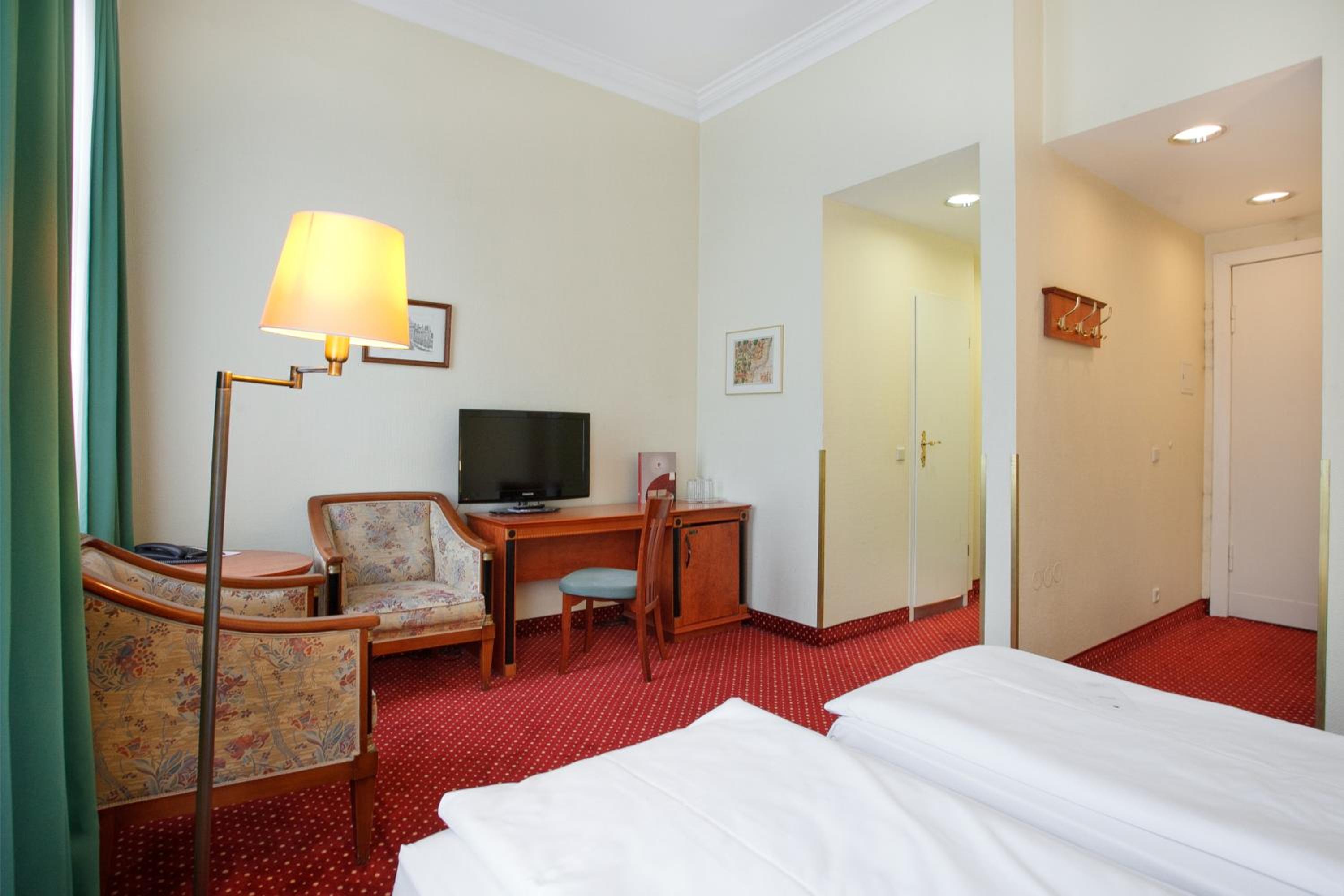 Comfort Double Or Twin Room photo 2