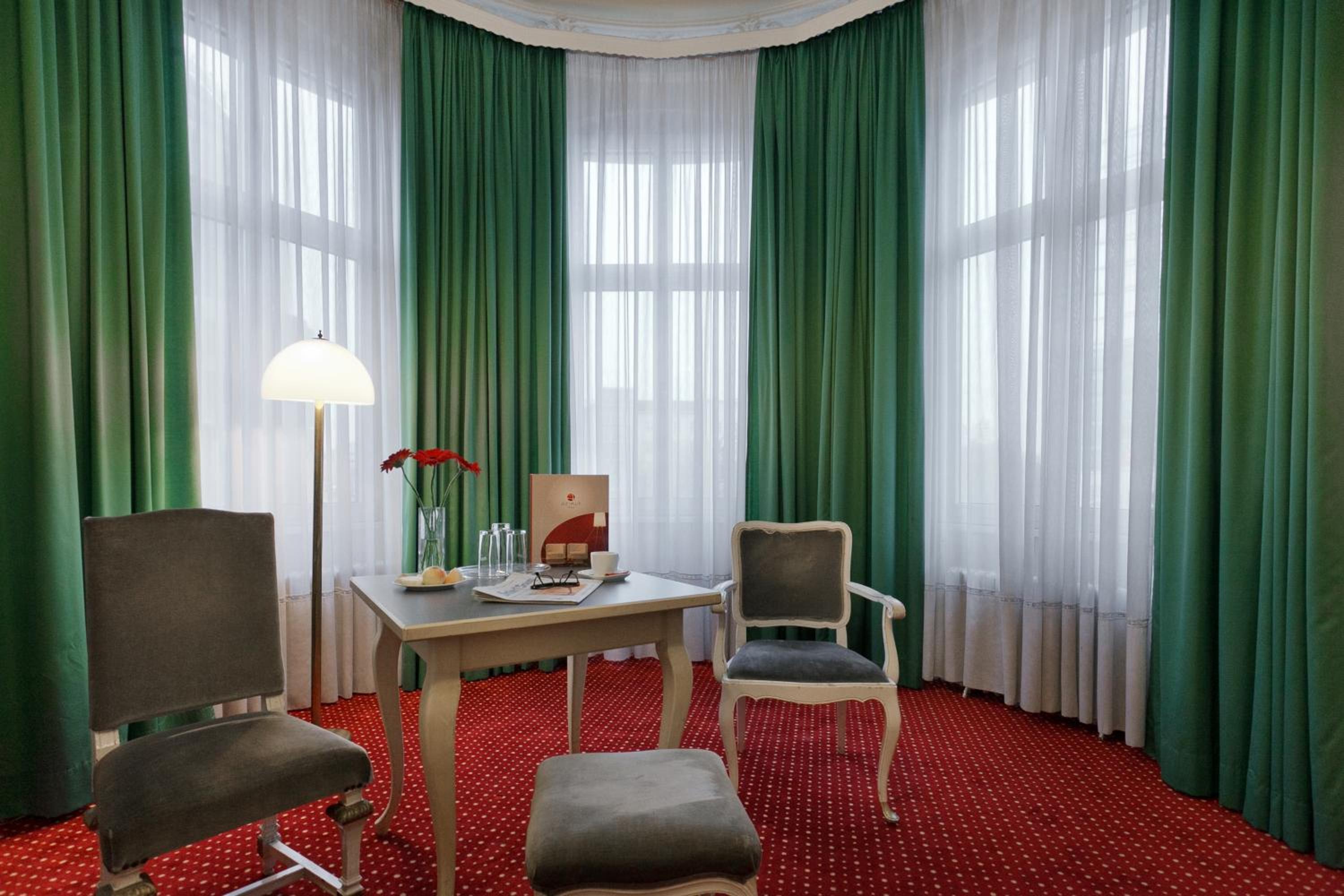 Standard Double or Twin Room photo 3