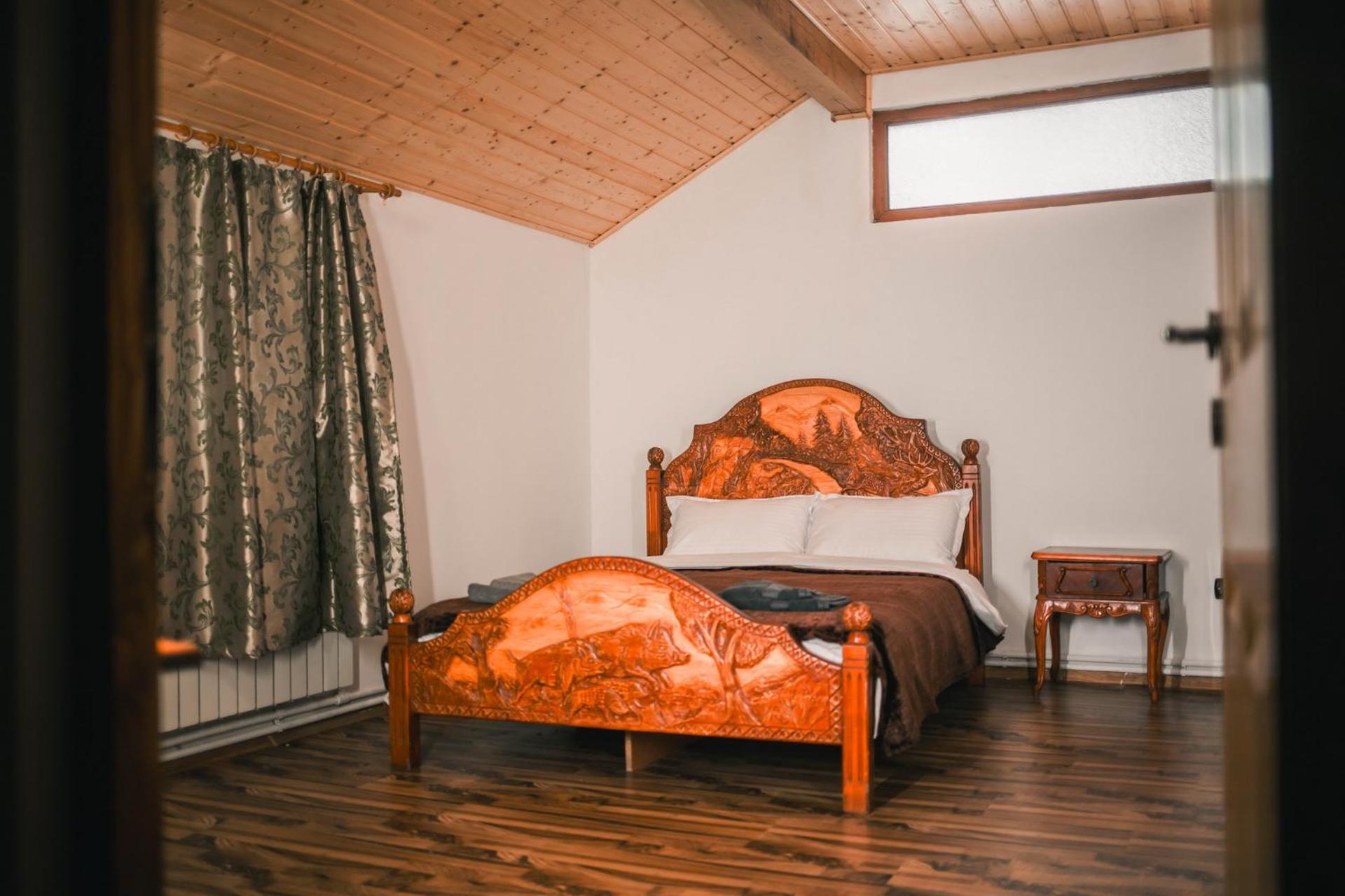 Double Room with Mountain View - Photo 7