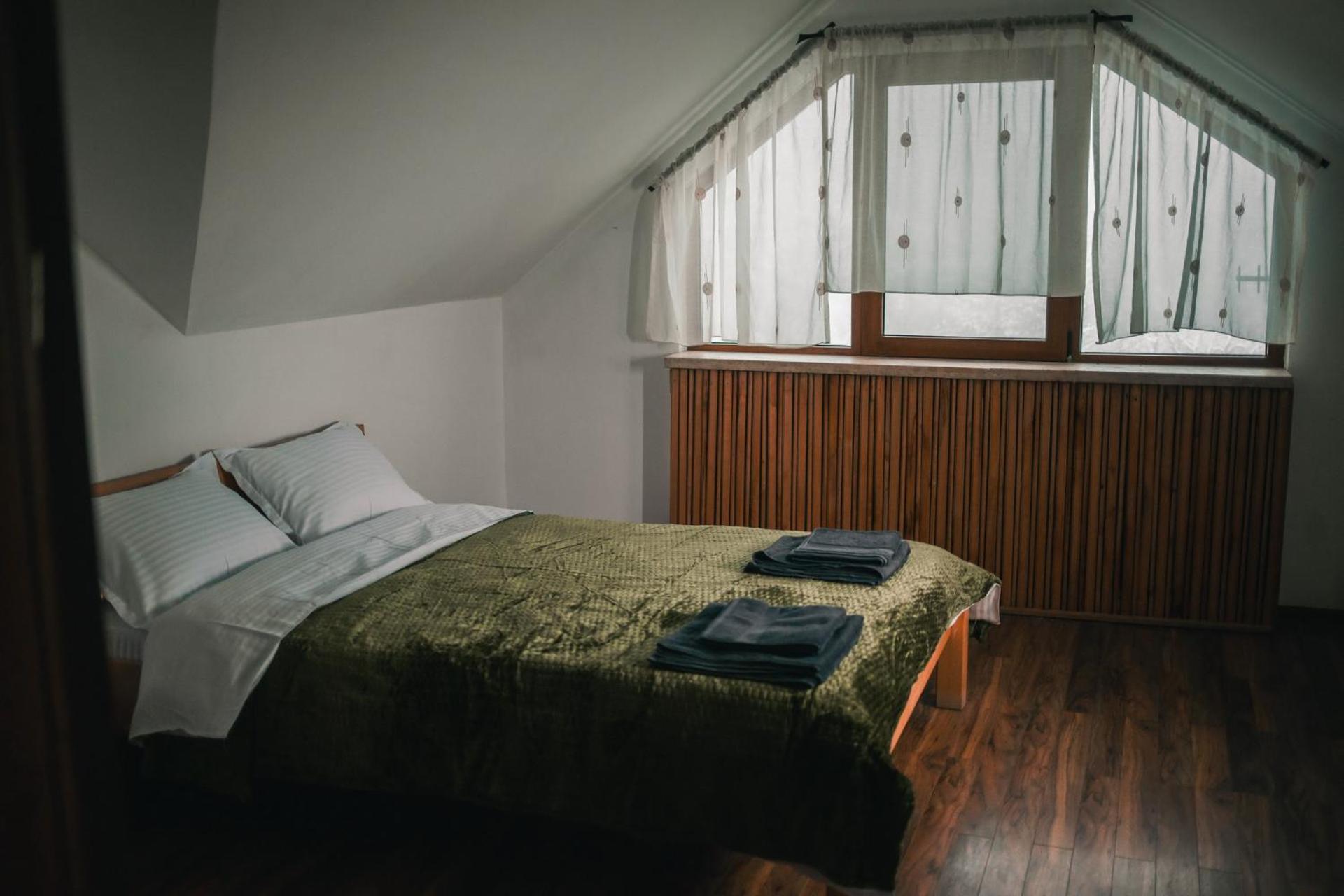 Double Room with Mountain View - Photo 6