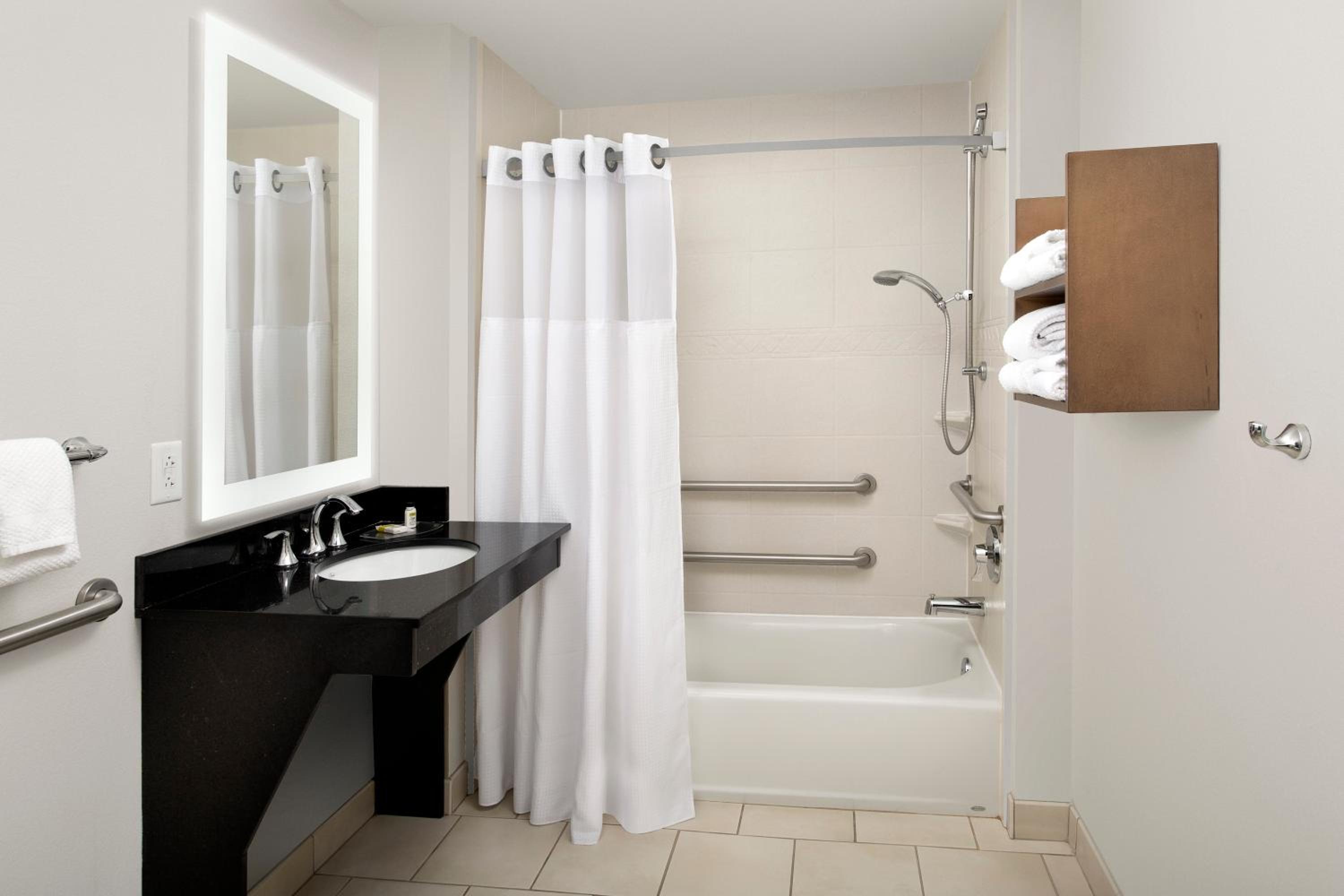 King Studio Suite with Hearing Accessible Tub - Photo 11