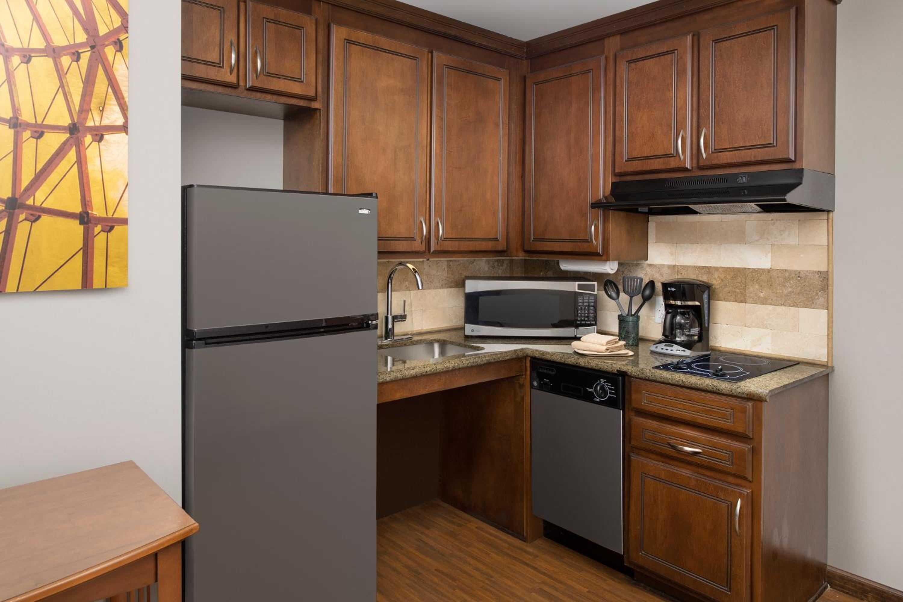 King Studio Suite with Hearing Accessible Tub - Photo 13