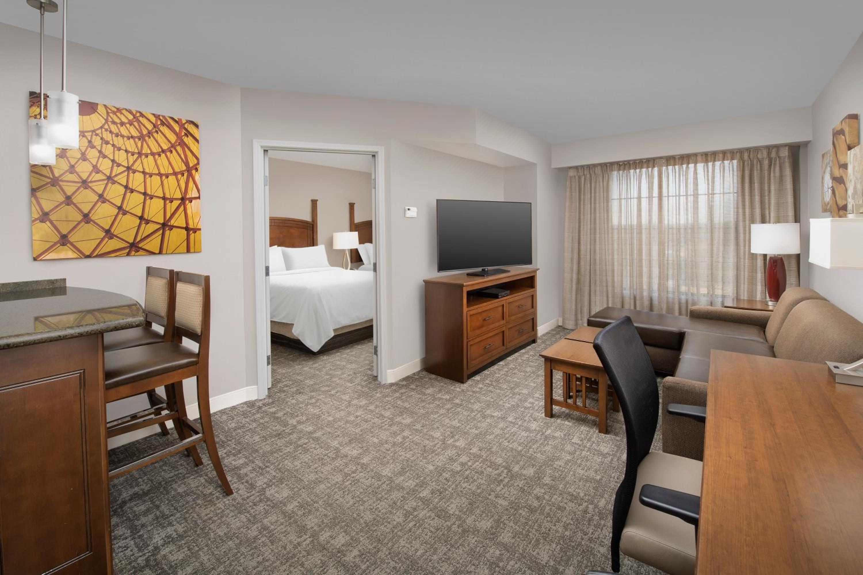 One-Bedroom Suite with Two Queen Beds - Photo 4