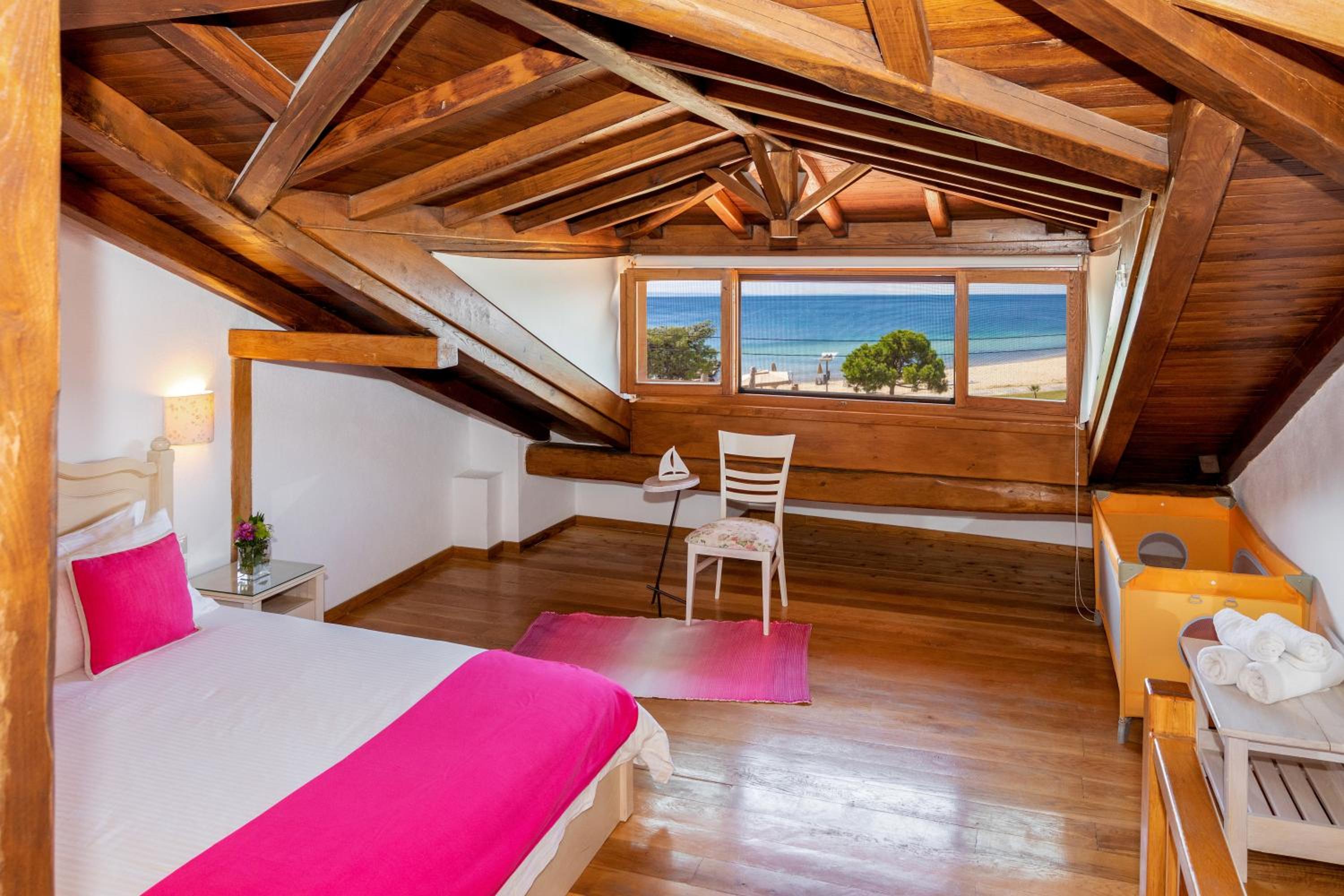 Apartment - Split Level with Sea View