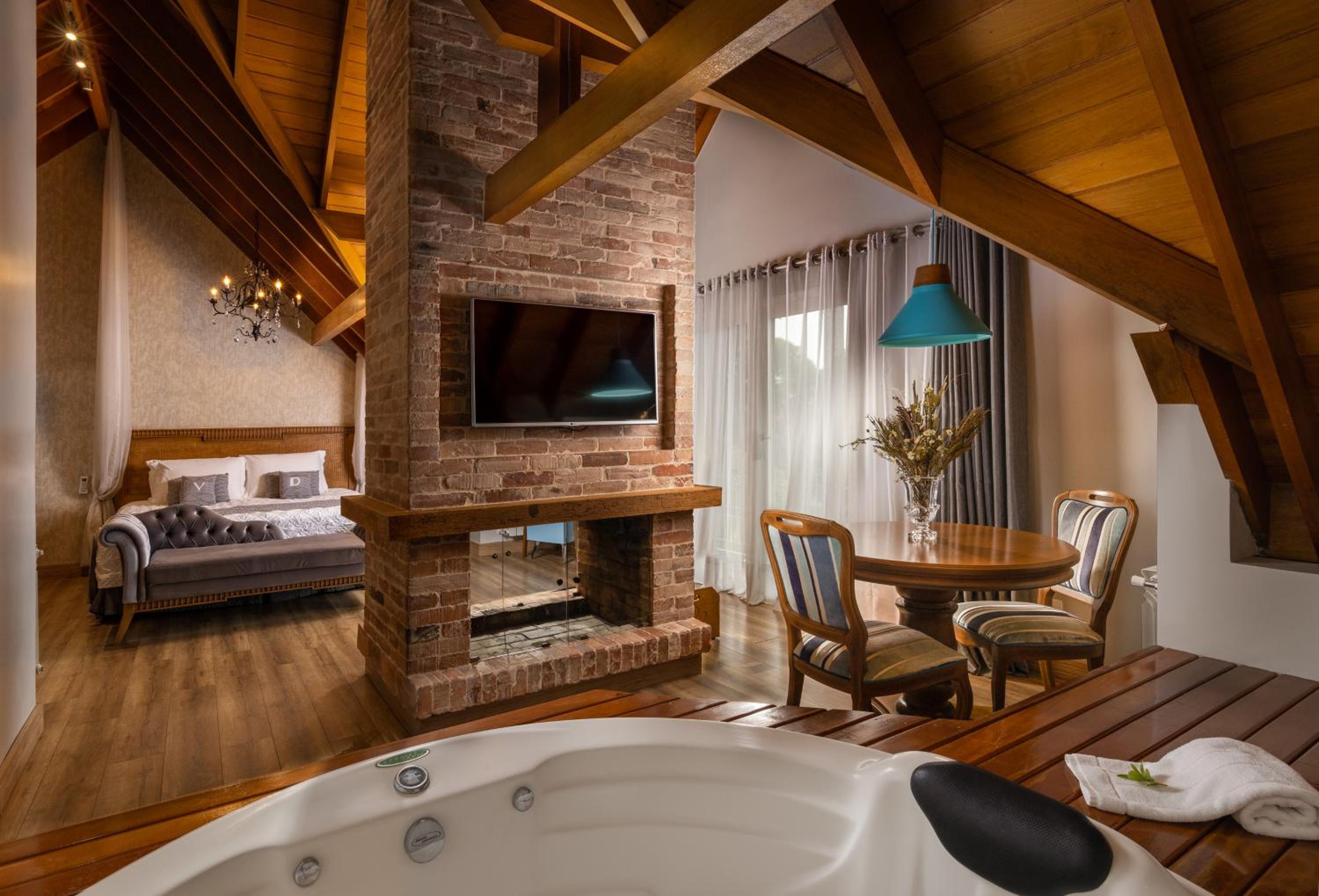 King Suite with Spa Bath