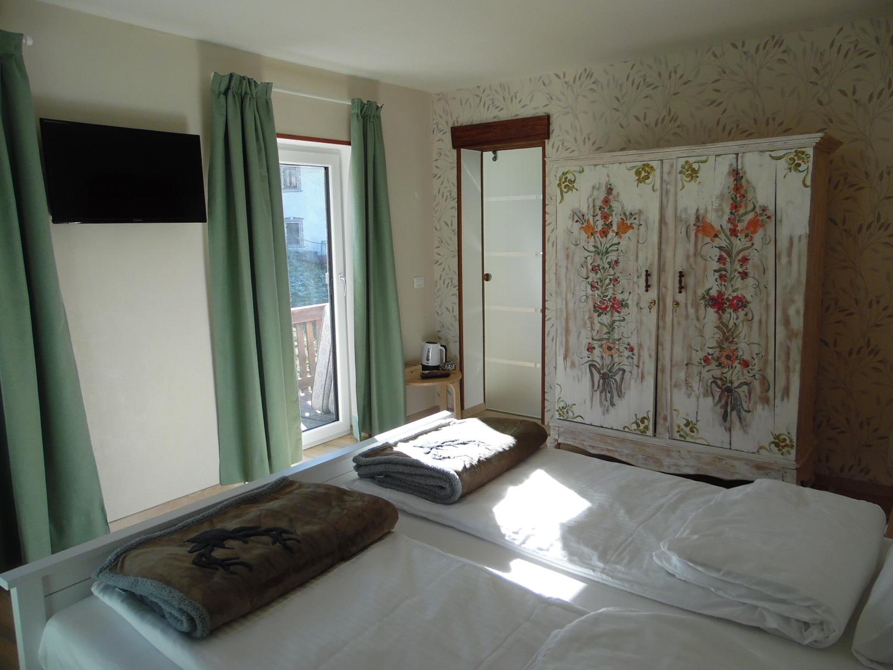 King Room with Mountain View photo 1