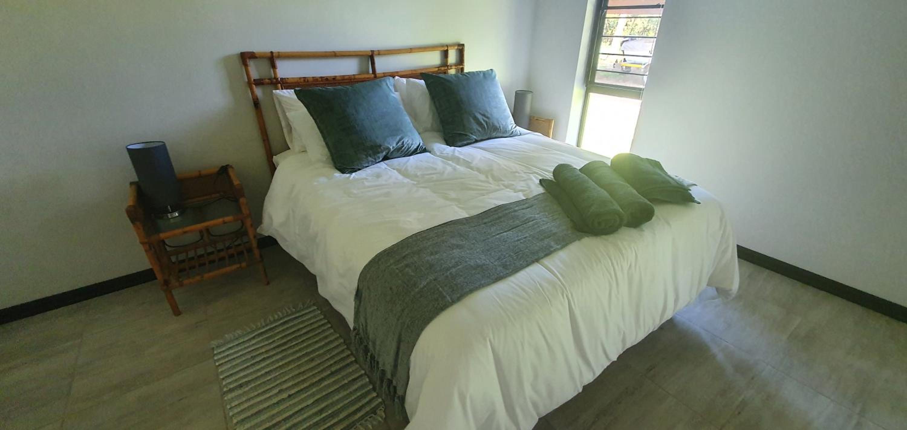 Two-Bedroom Apartment - Photo 17