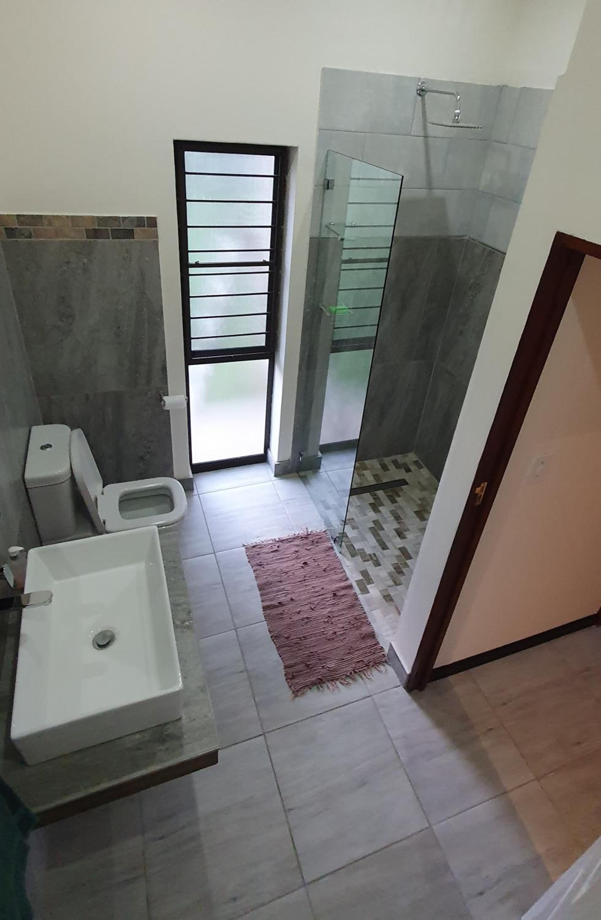 Two-Bedroom Apartment - Photo 11