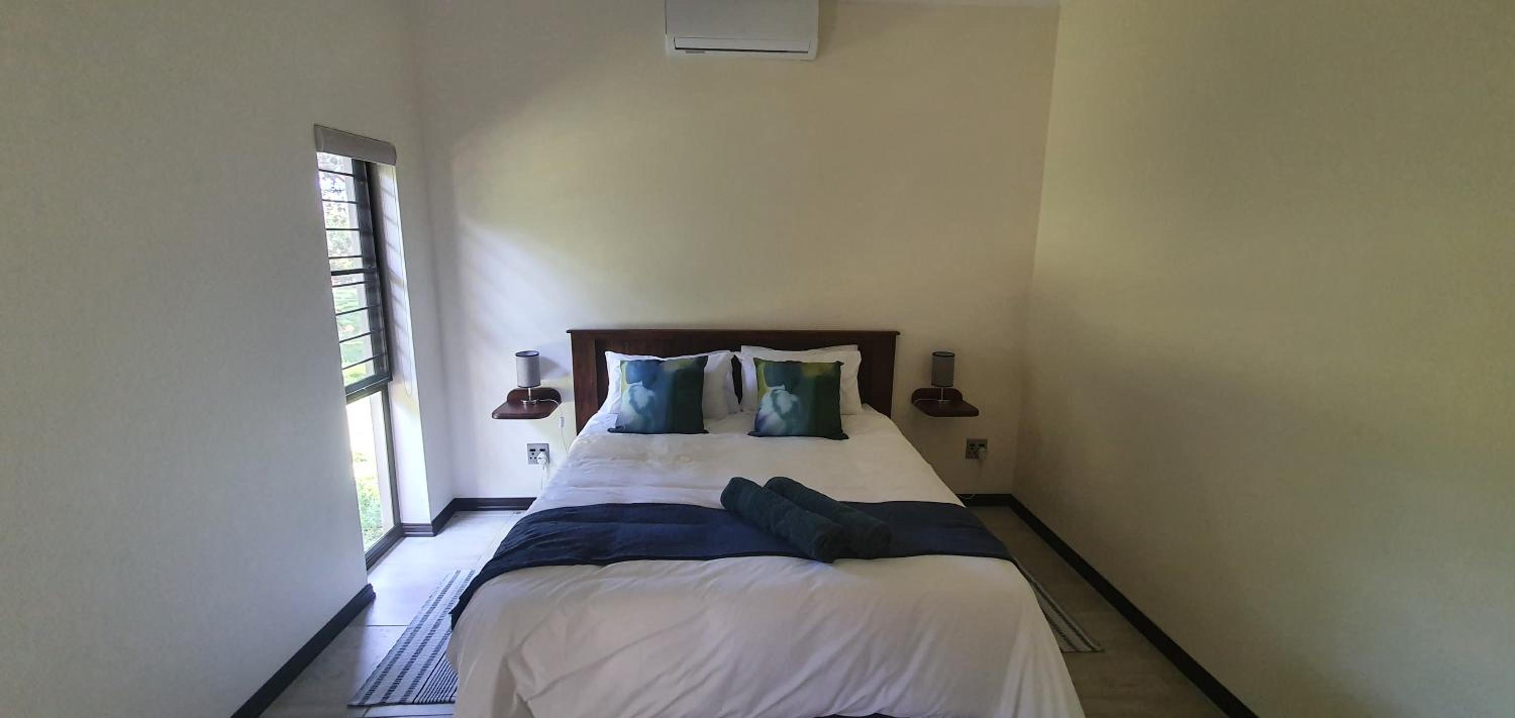 Two-Bedroom Apartment - Photo 15