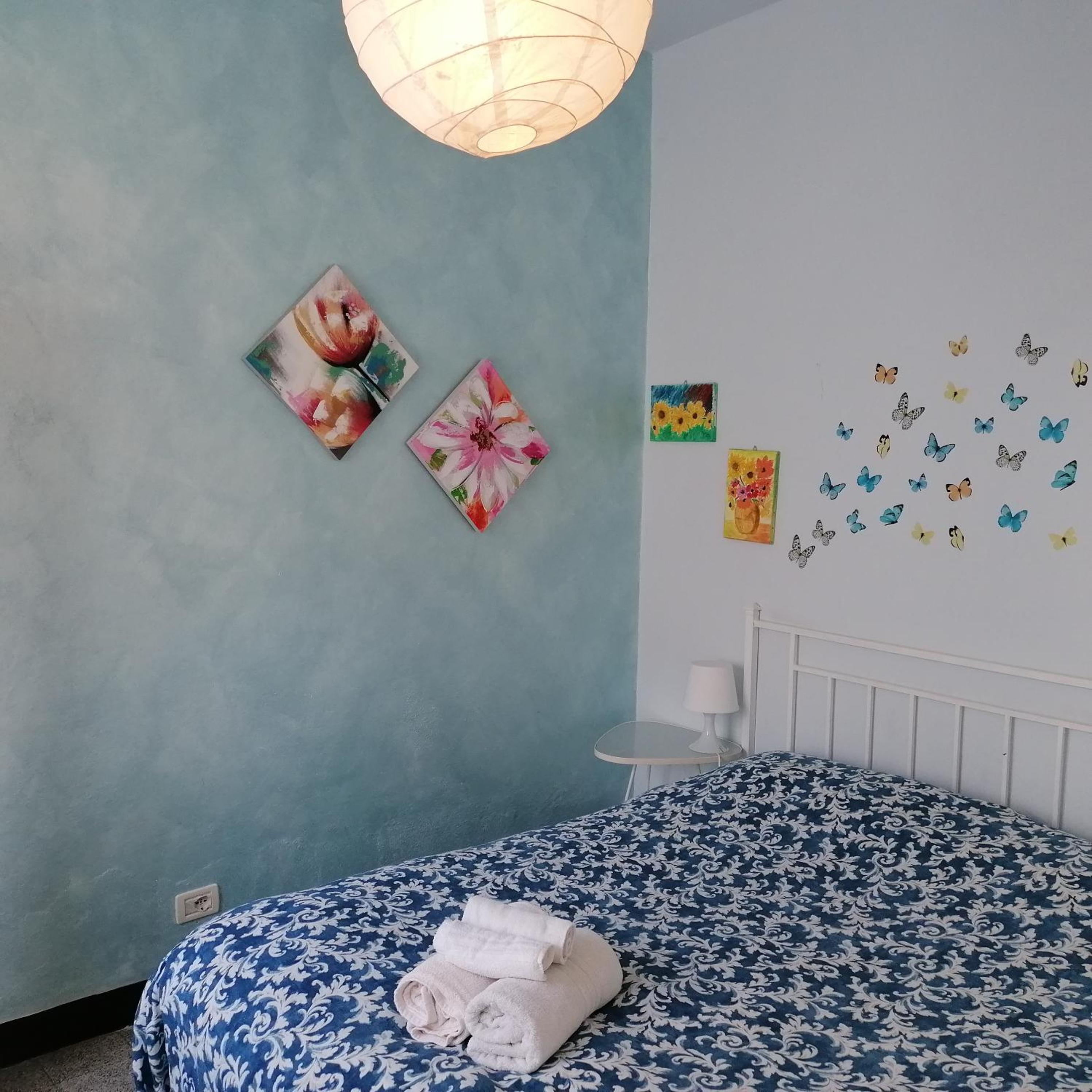 Standard Double Room with Shared Bathroom