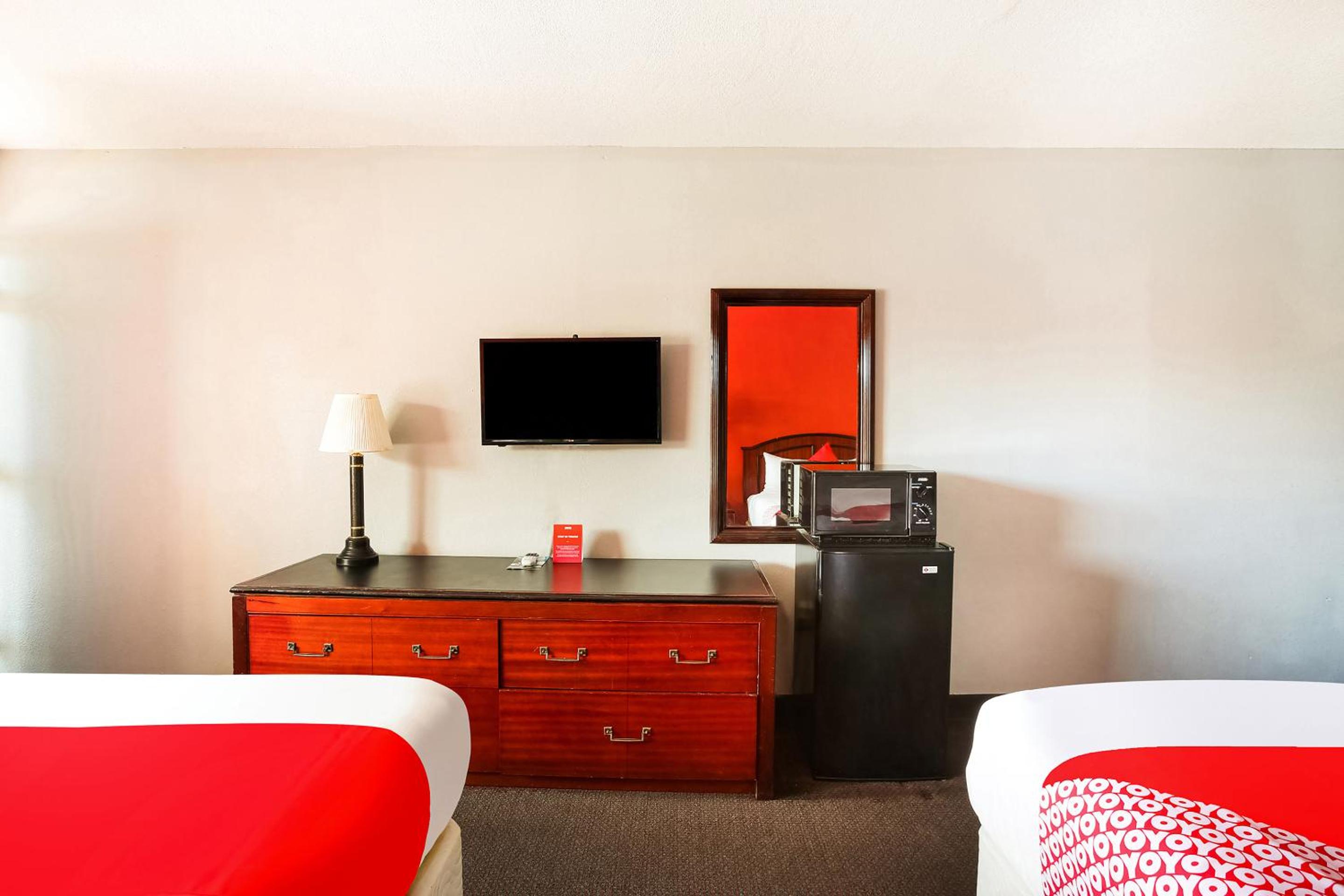 Double Room with Two Double Beds Smoking photo 2