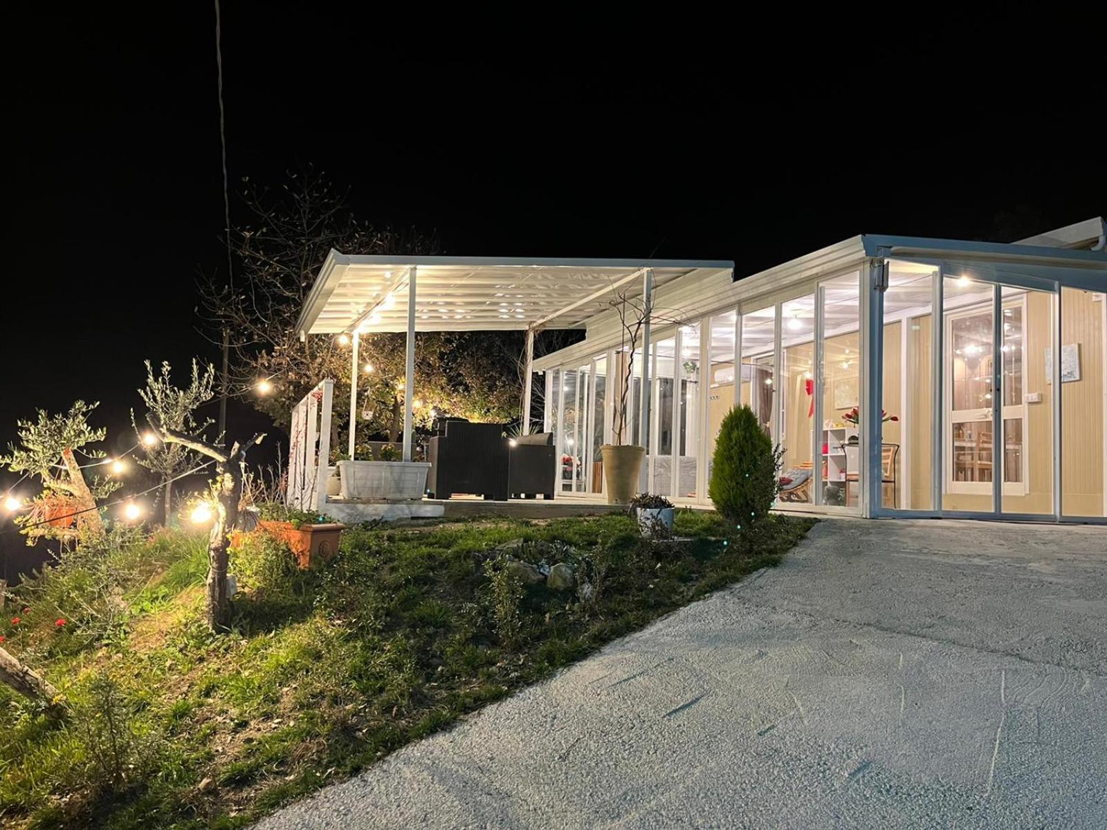 Three-Bedroom Chalet - Photo 2