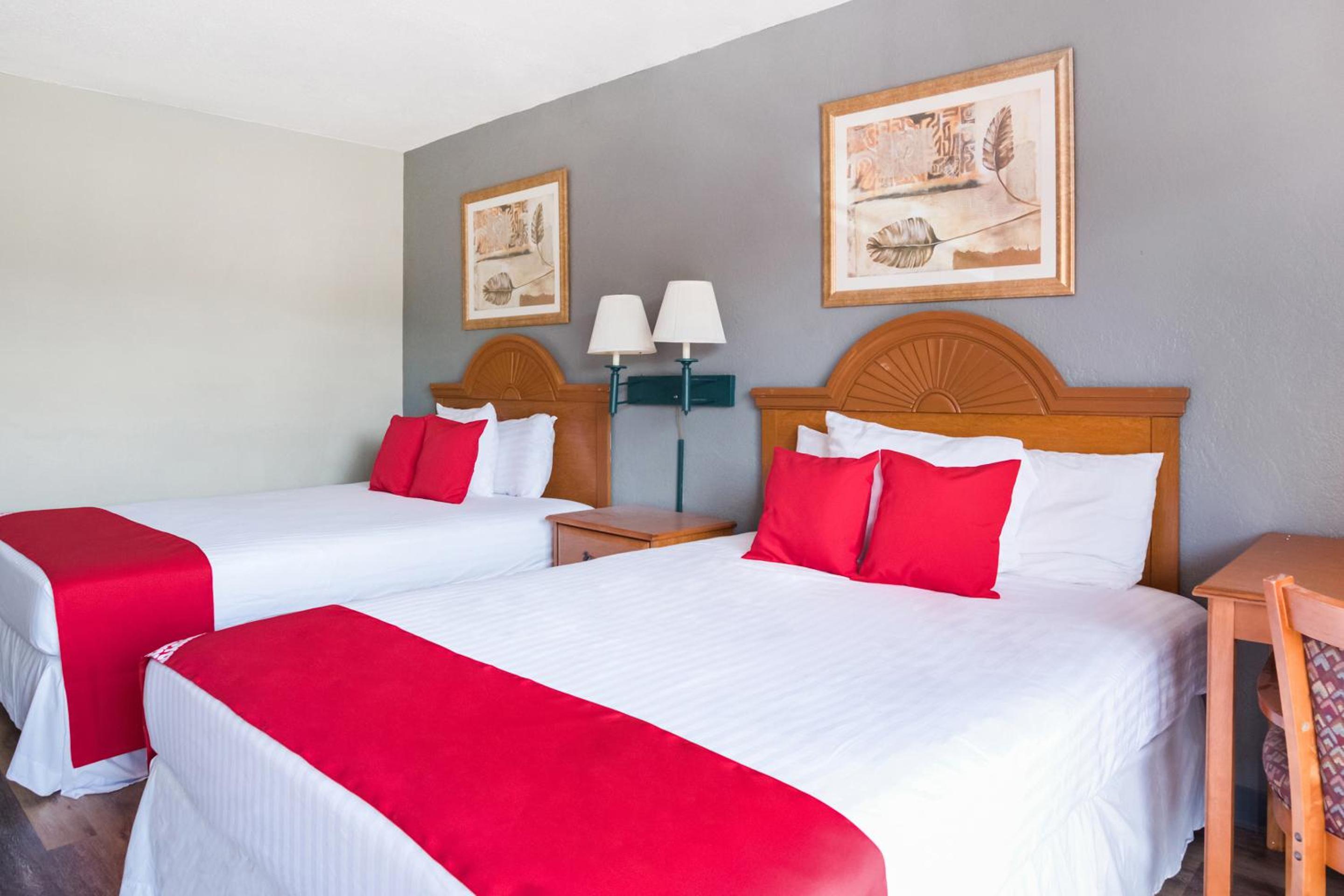 2 Queen Bed - Photo 4