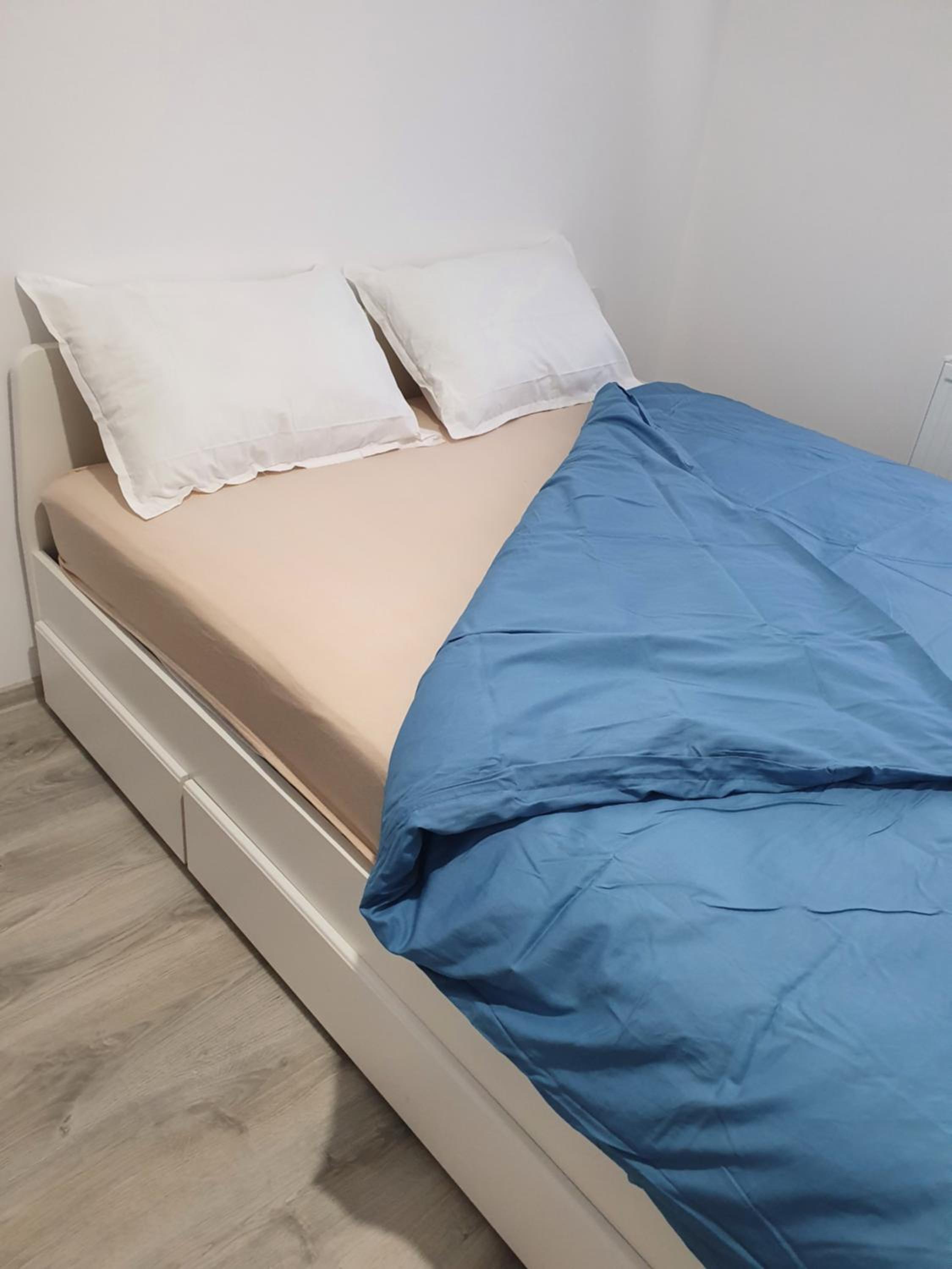 Two-Bedroom Apartment - Photo 2