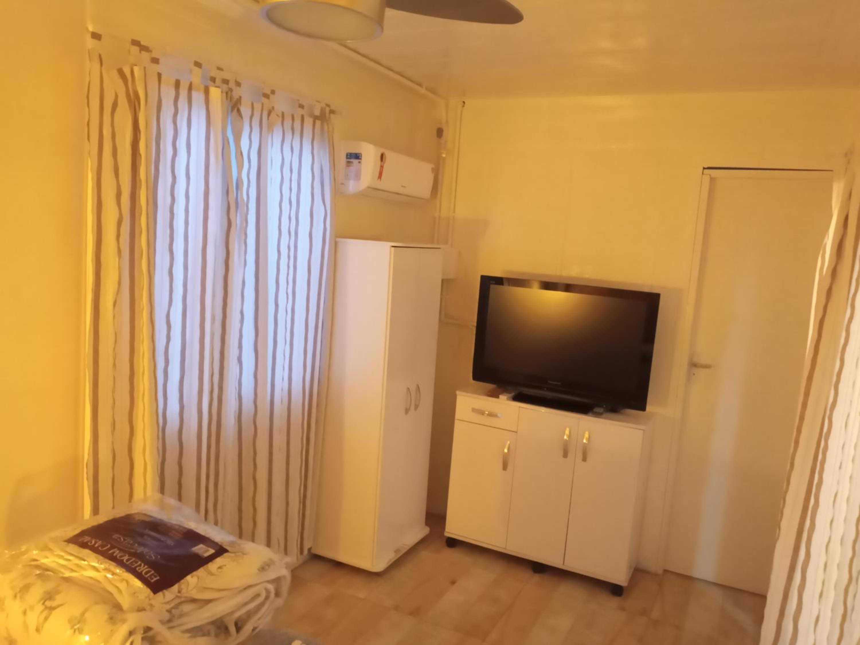 Standard Double Room - Photo 10
