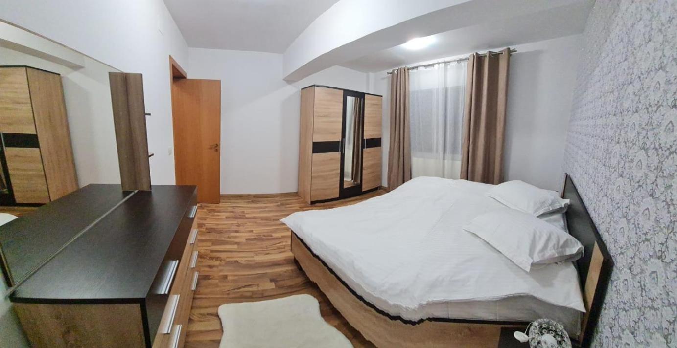 Two-Bedroom Apartment - Photo 2
