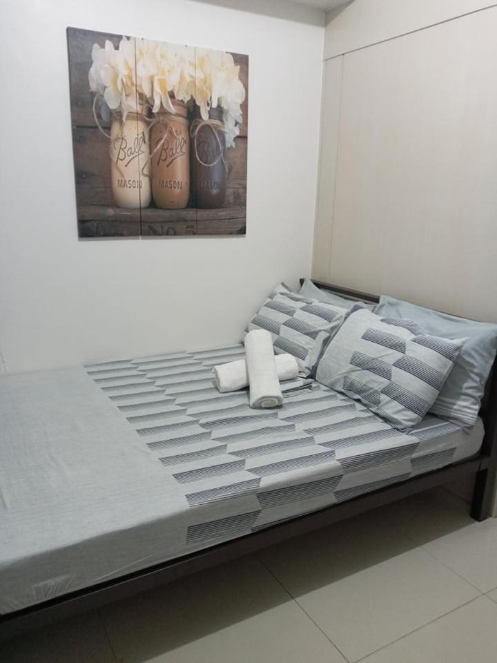 One-Bedroom Apartment with Balcony - Photo 32