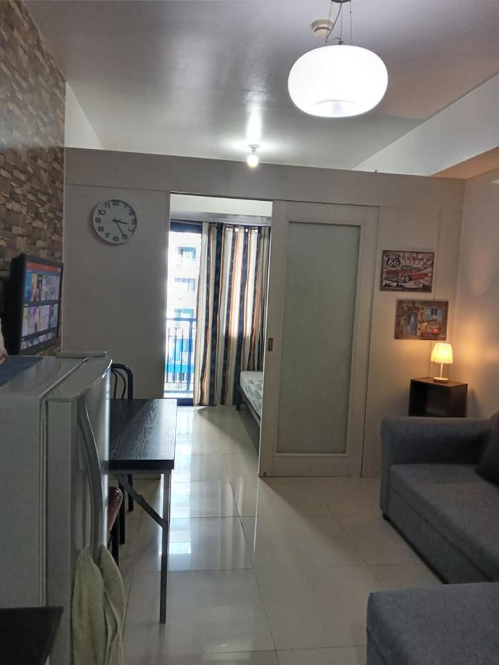 One-Bedroom Apartment with Balcony - Photo 30