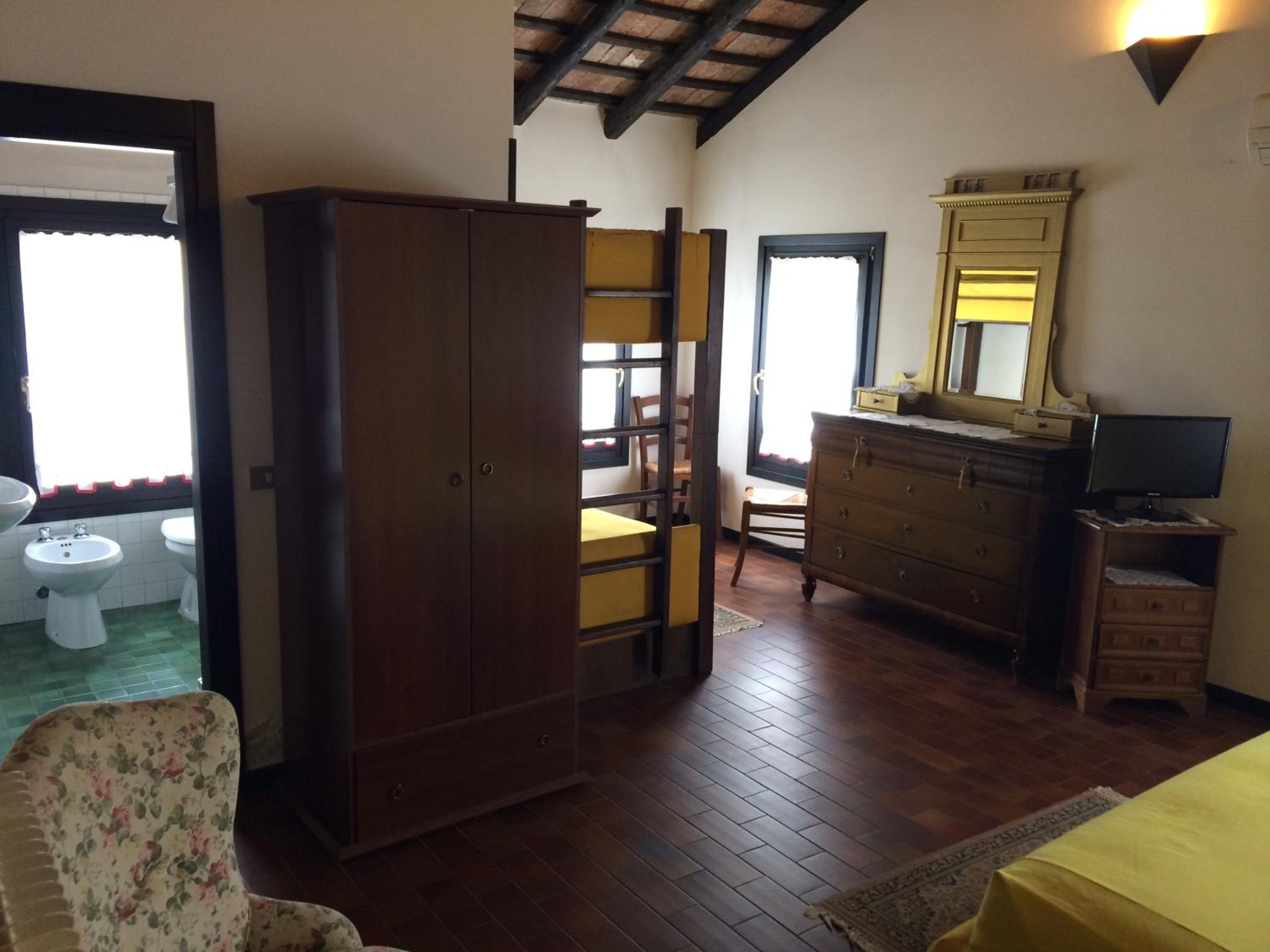 Family Room photo 1