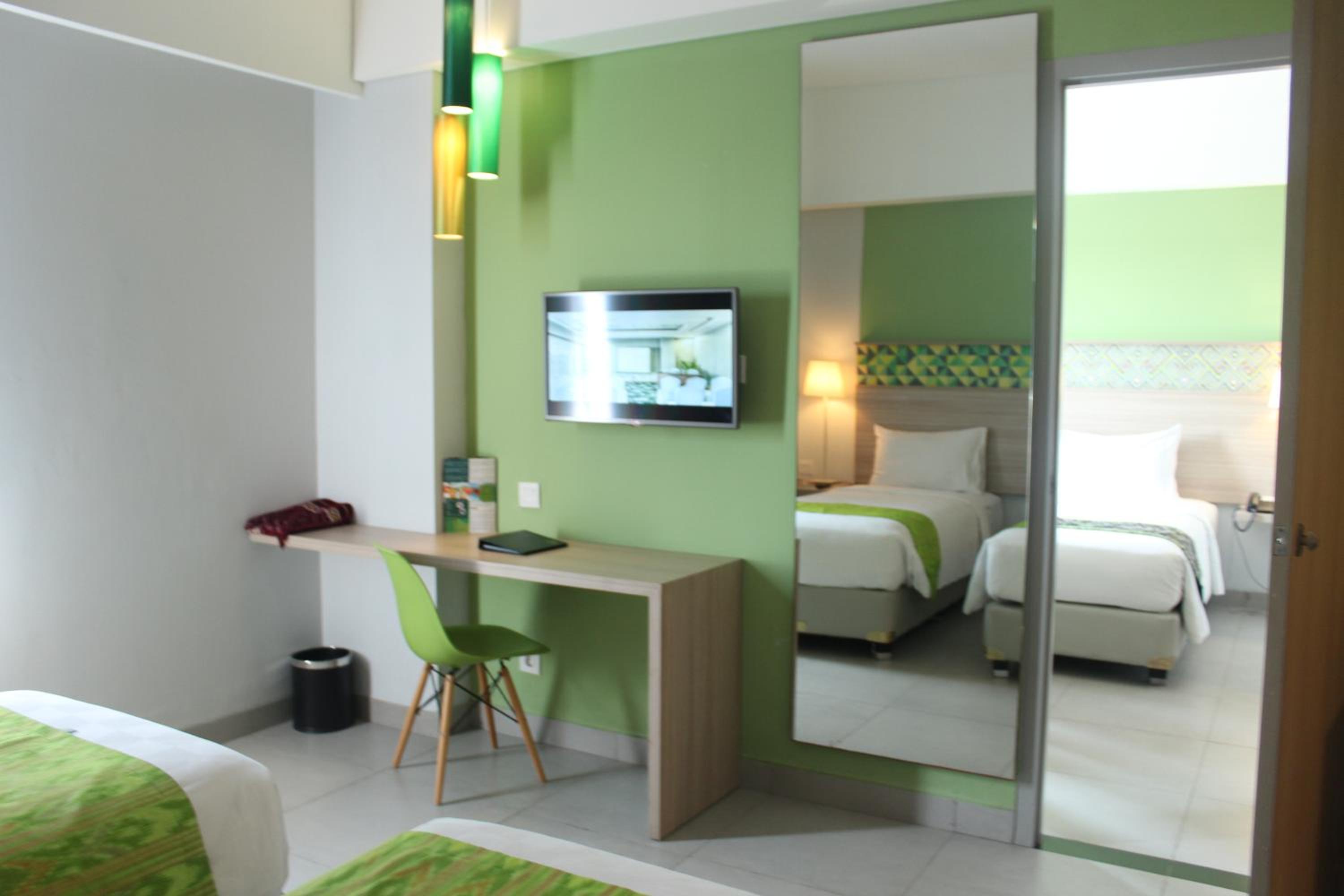 Interconnecting at Deluxe Room photo 3