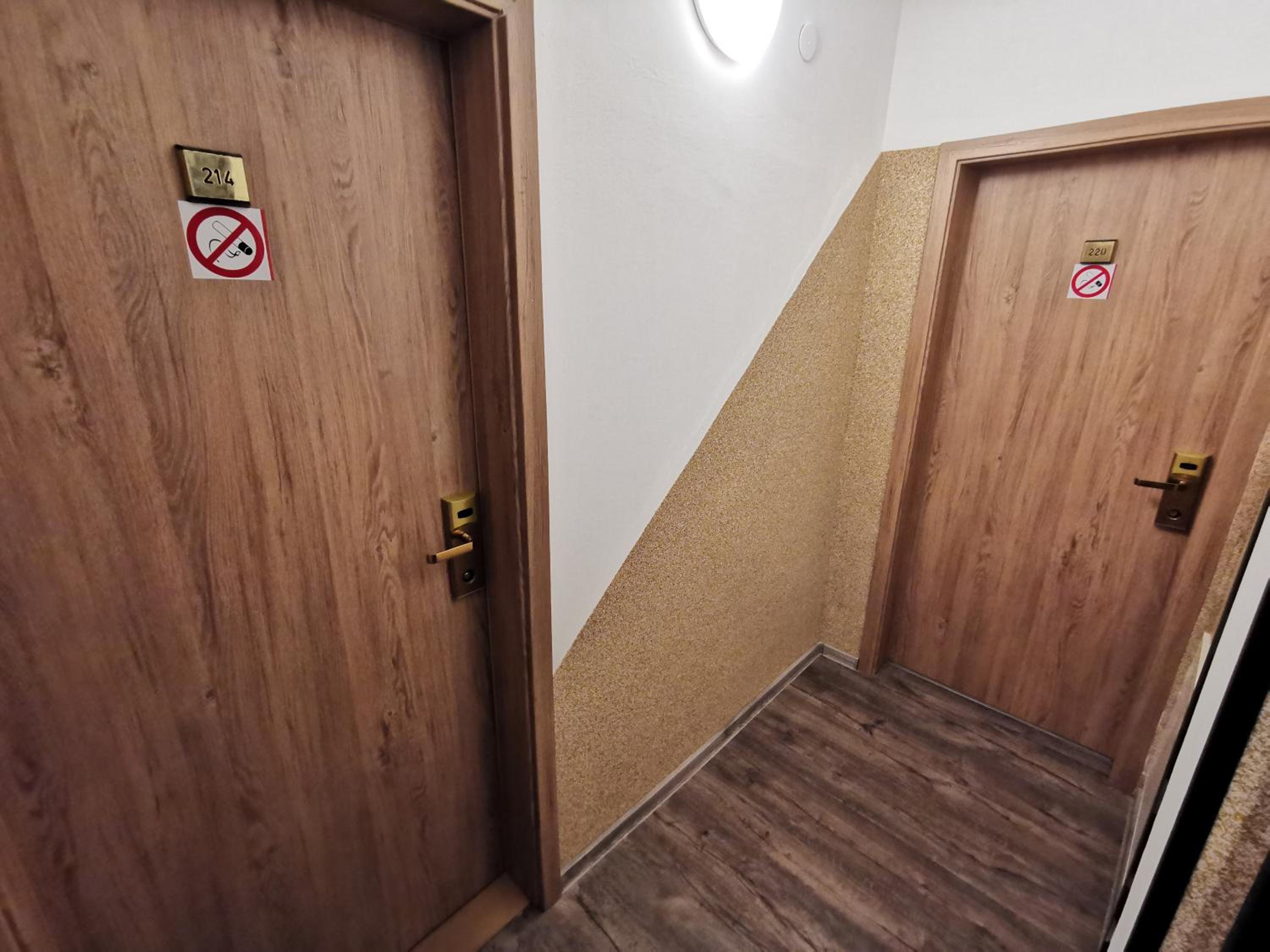 Superior Double or Twin Room with Terrace - Photo 6