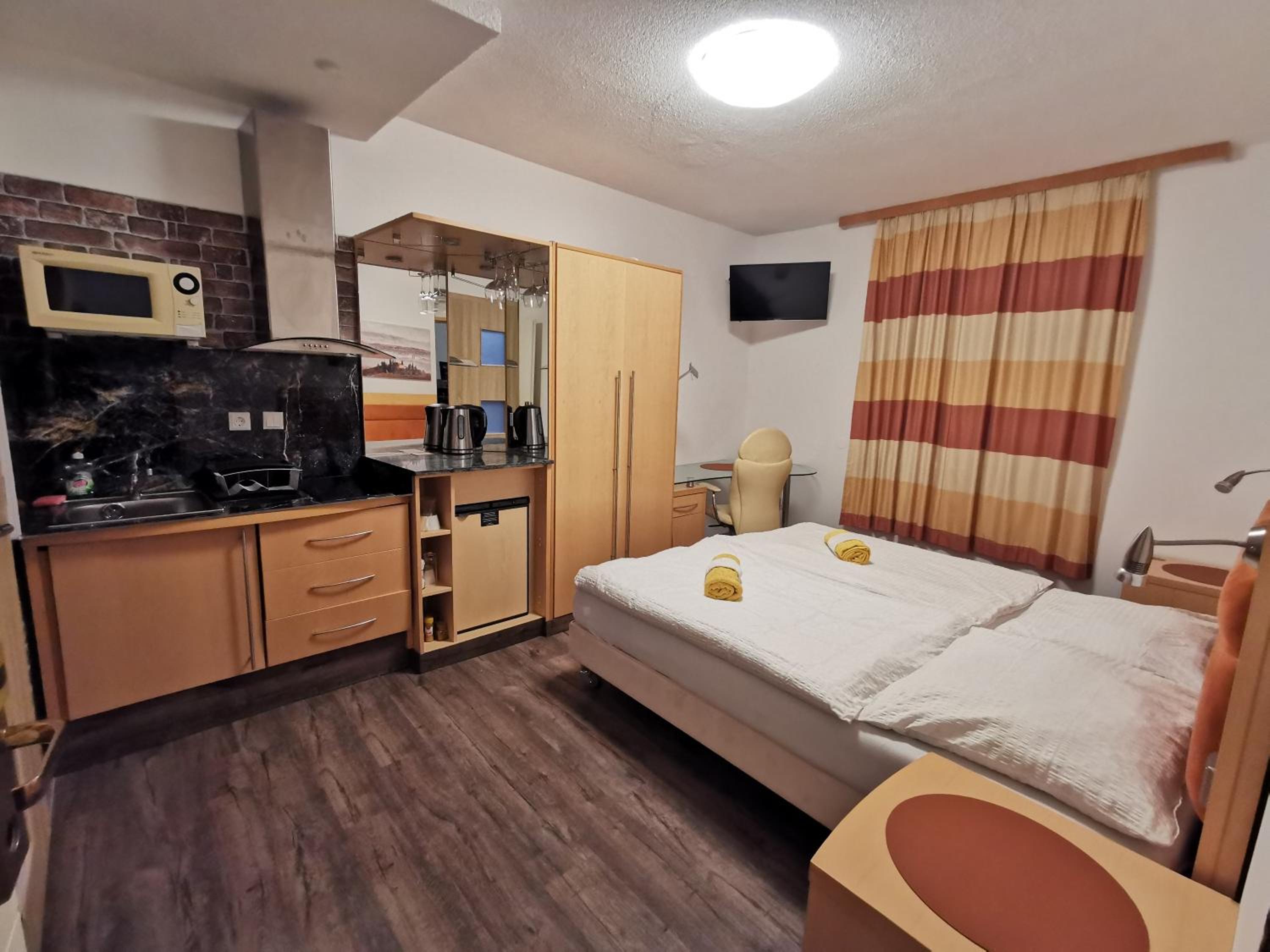 Superior Double or Twin Room with Terrace - Photo 3