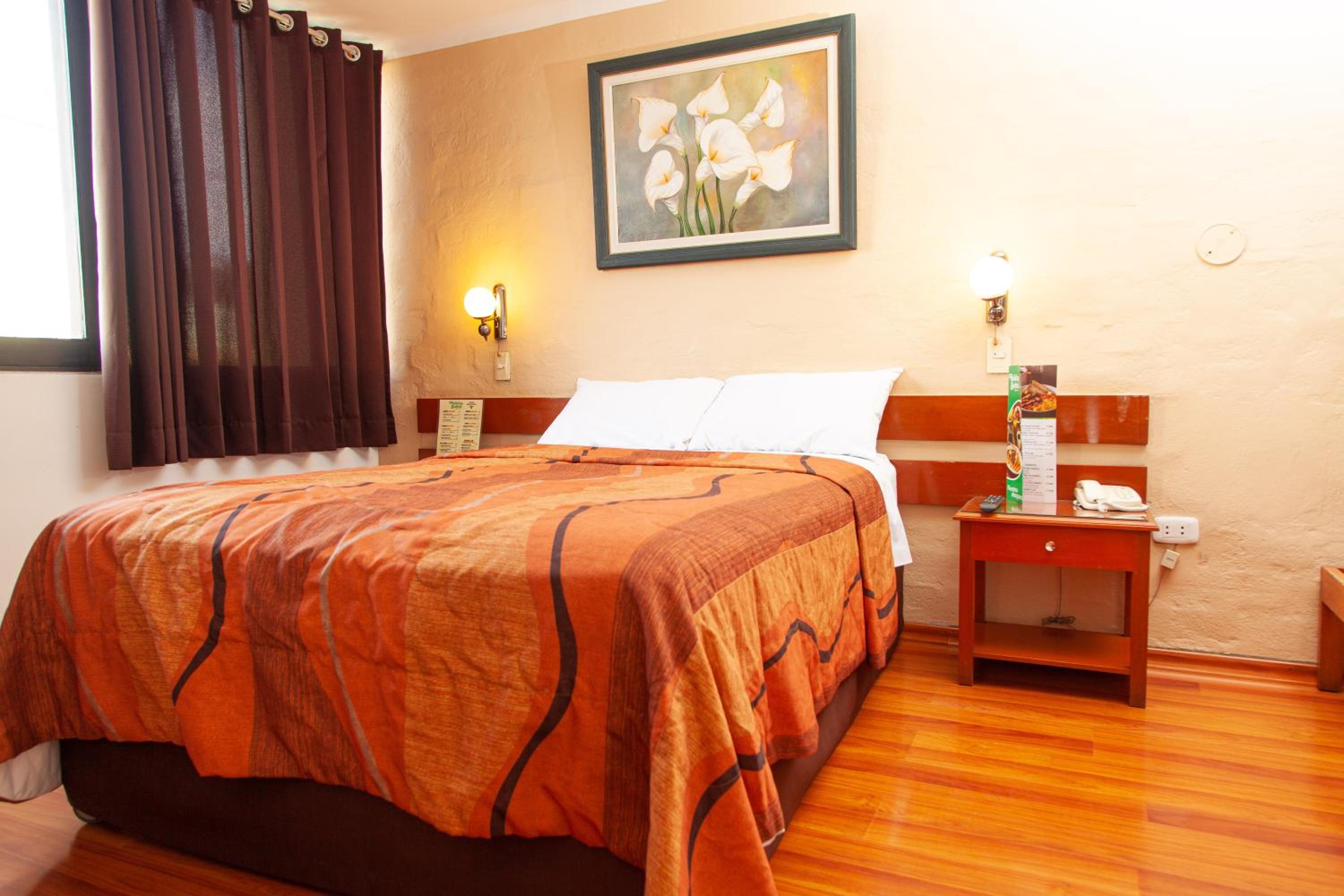 Budget Double Room photo 2
