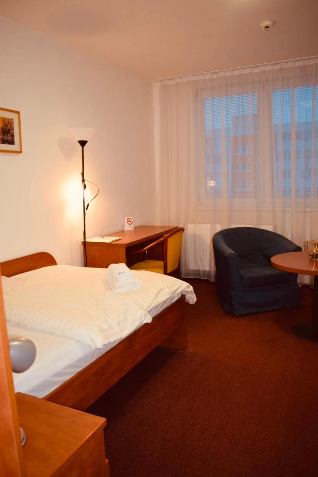 Standard Twin Room - Photo 27