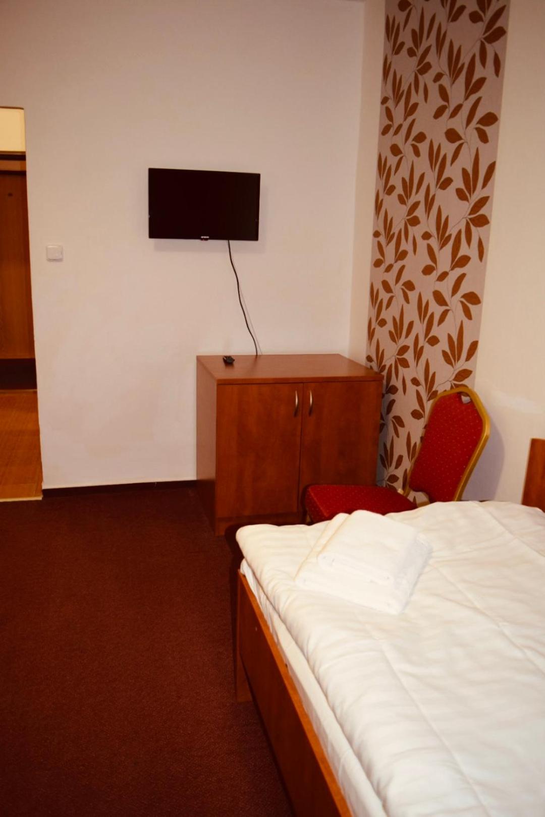Standard Twin Room - Photo 26