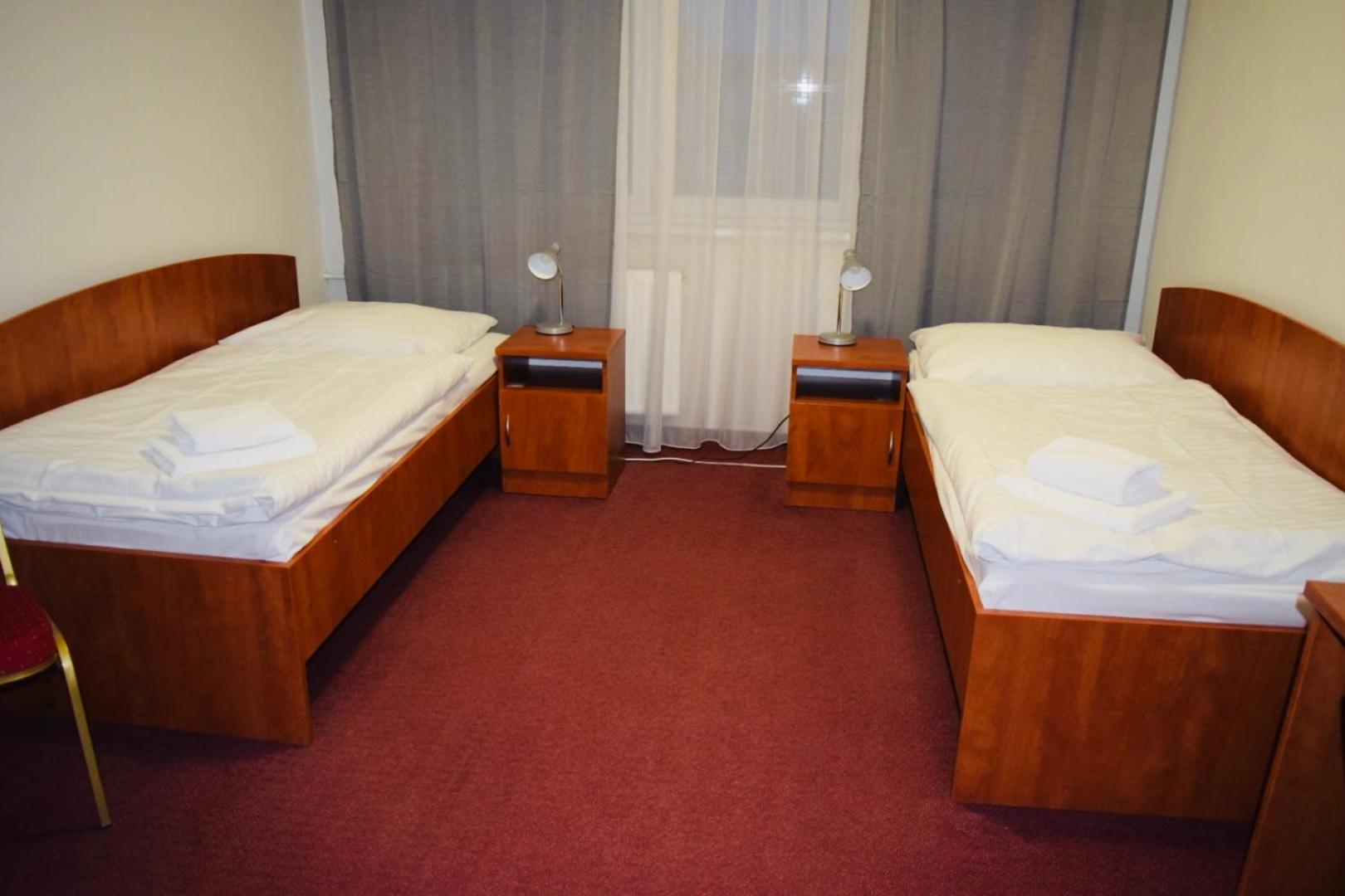 Standard Twin Room - Photo 23