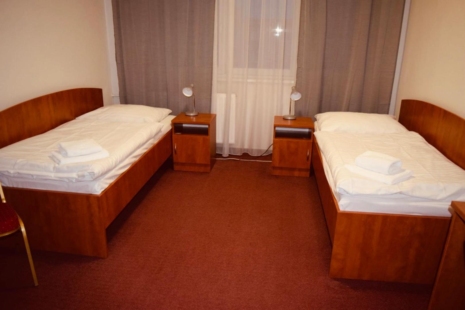 Standard Twin Room - Photo 24