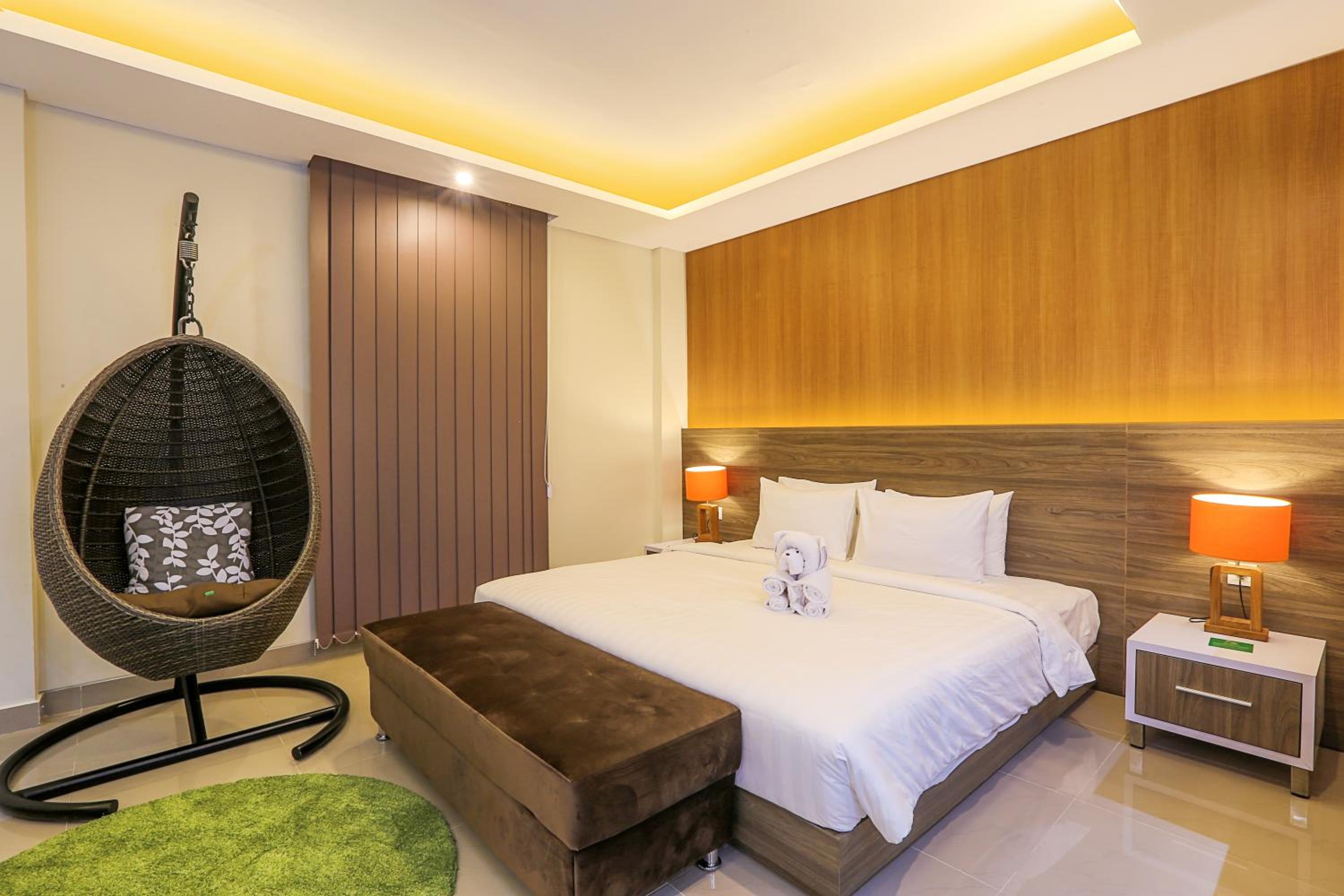 Suite Room With Jacuzzi - Photo 1