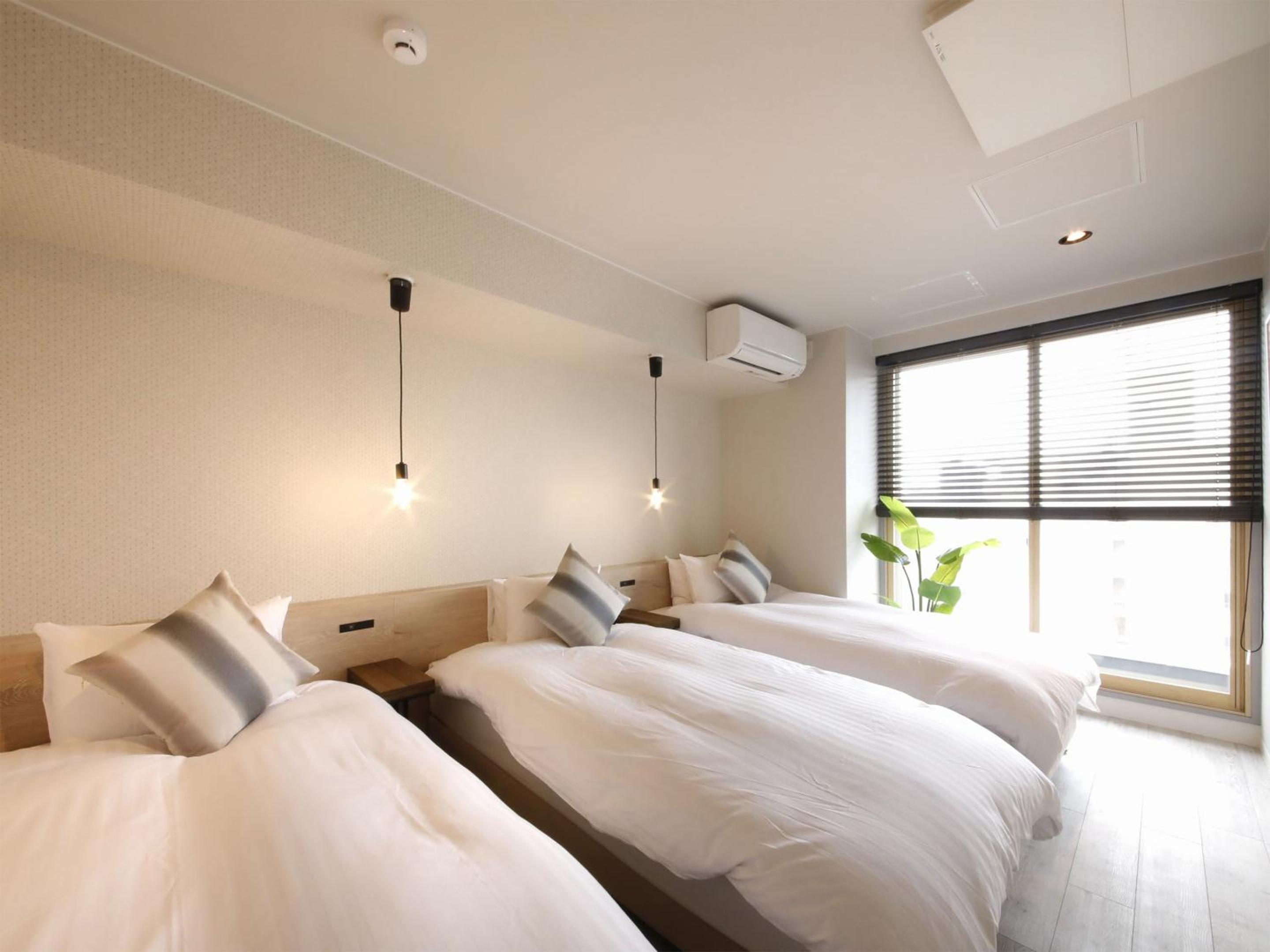 Deluxe Family Room - Photo 1