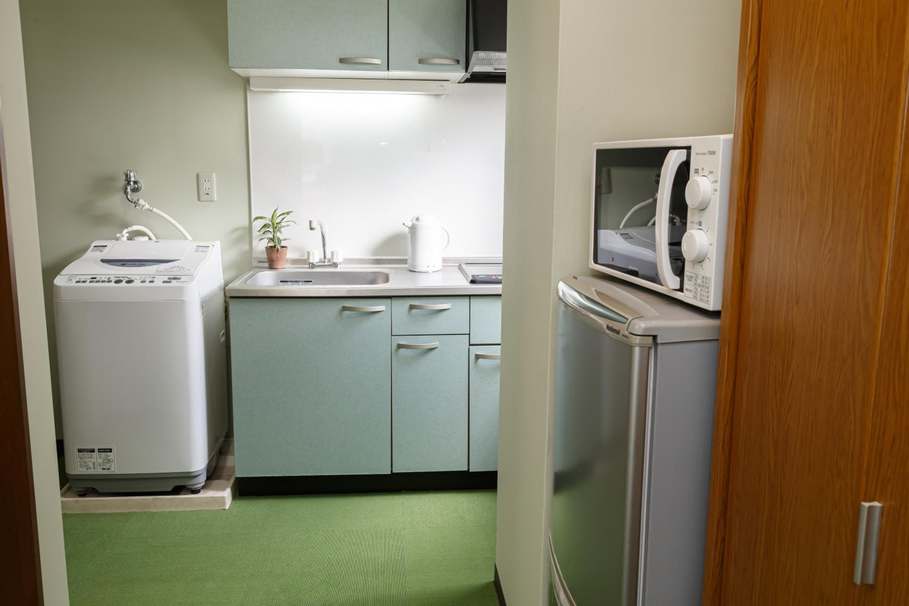 Twin Room - Photo 3