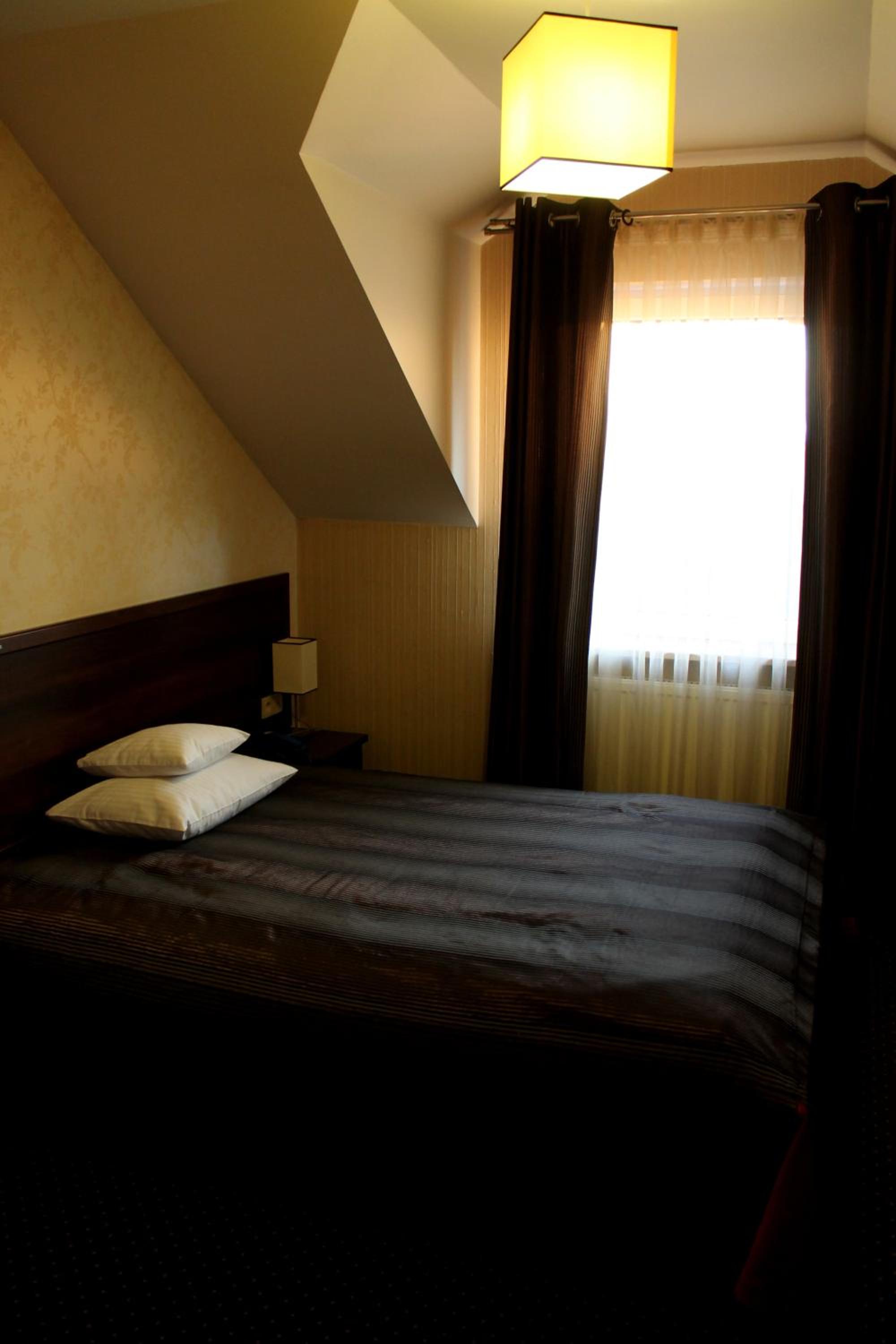 Standard Double Room - Photo 1