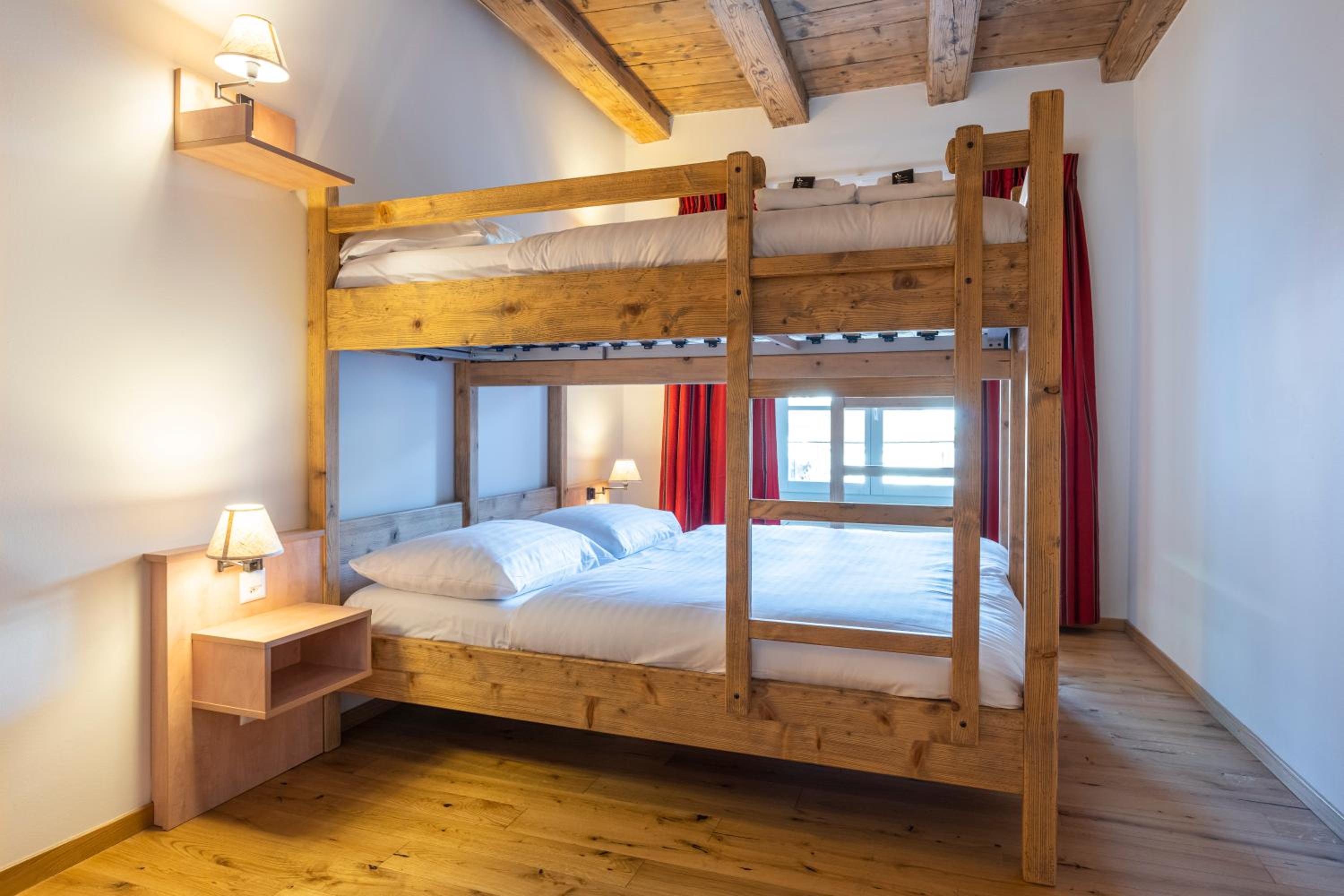 Classic Quadruple Room - Photo 1