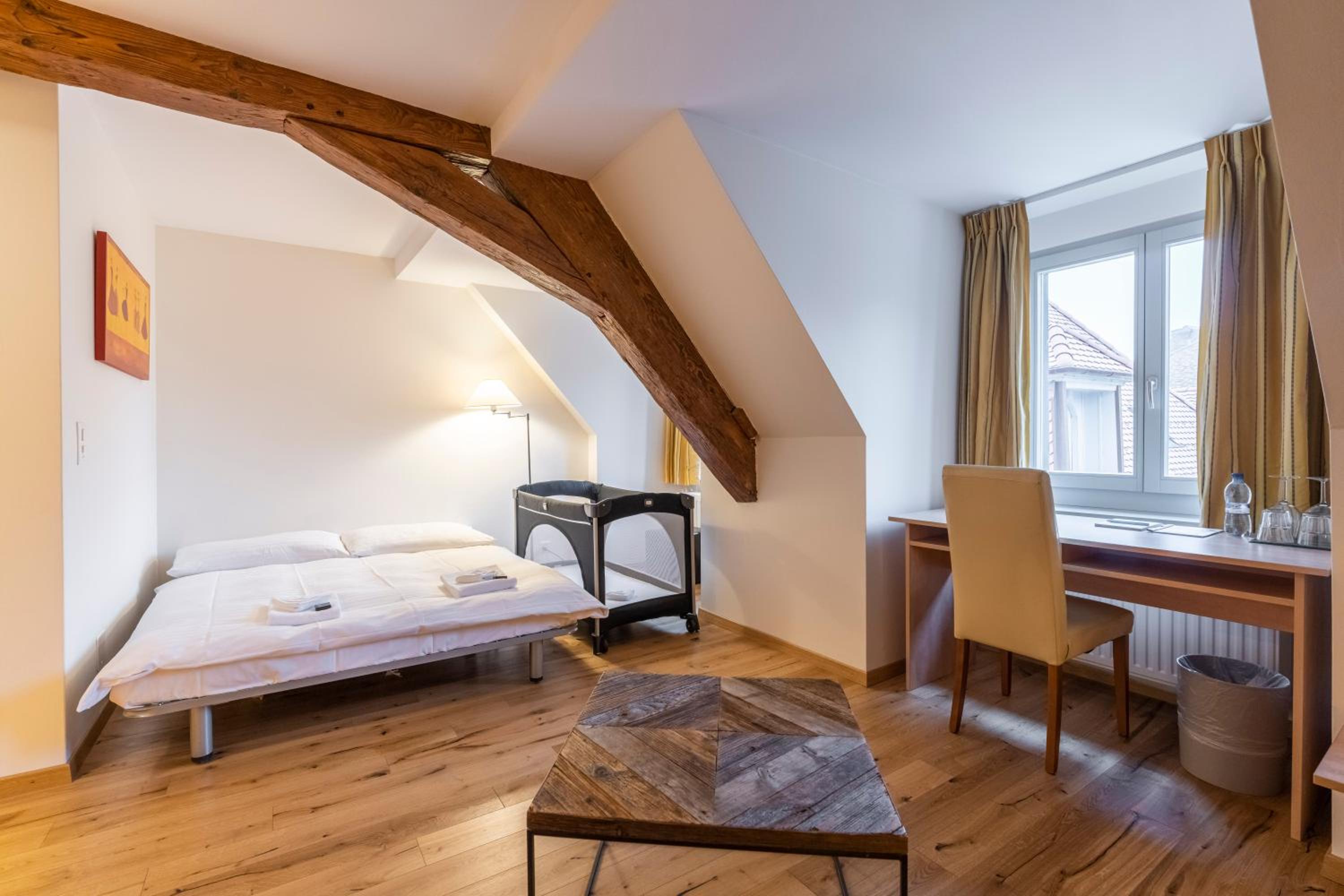 Classic Quadruple Room - Photo 4