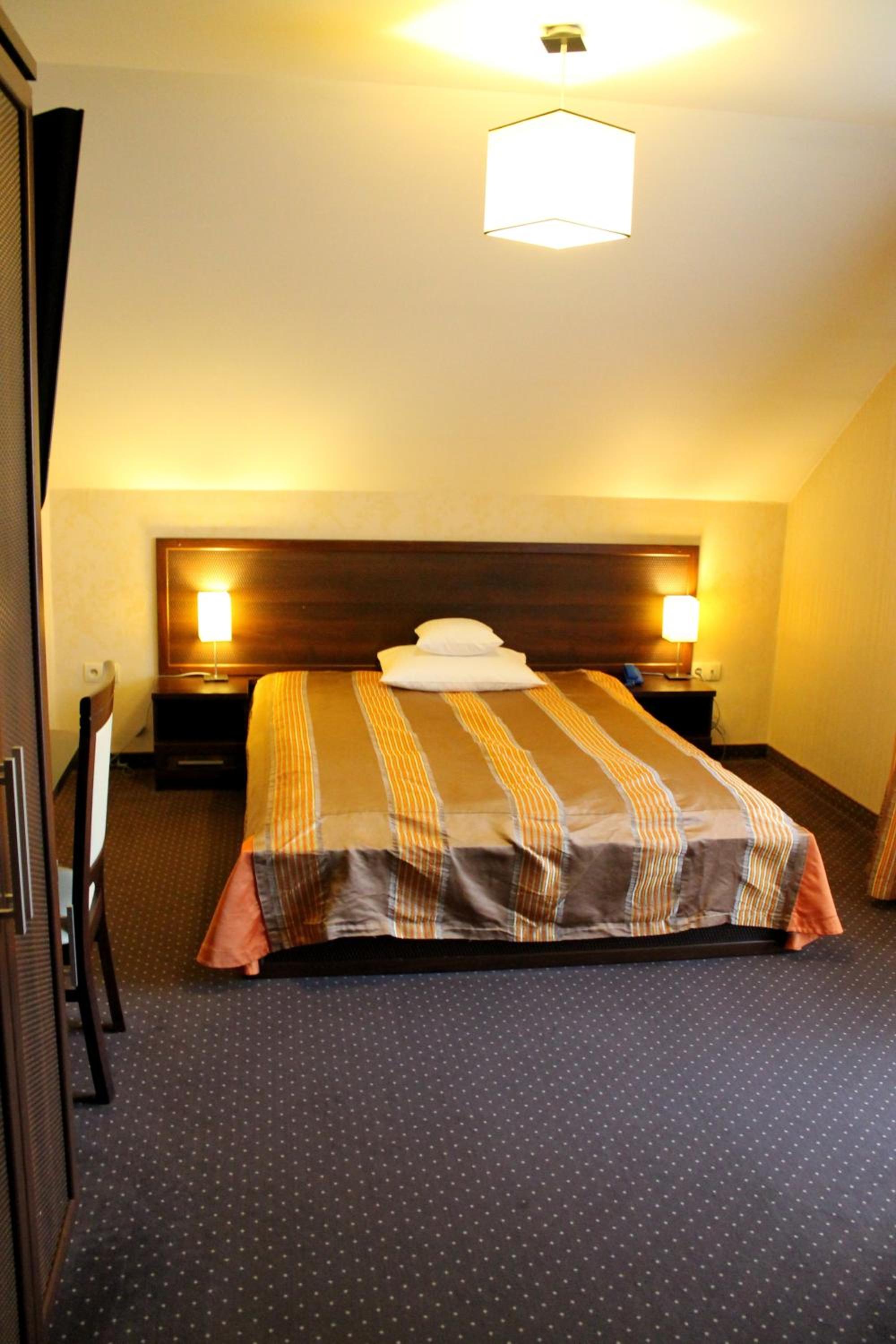 Standard Double Room - Photo 4