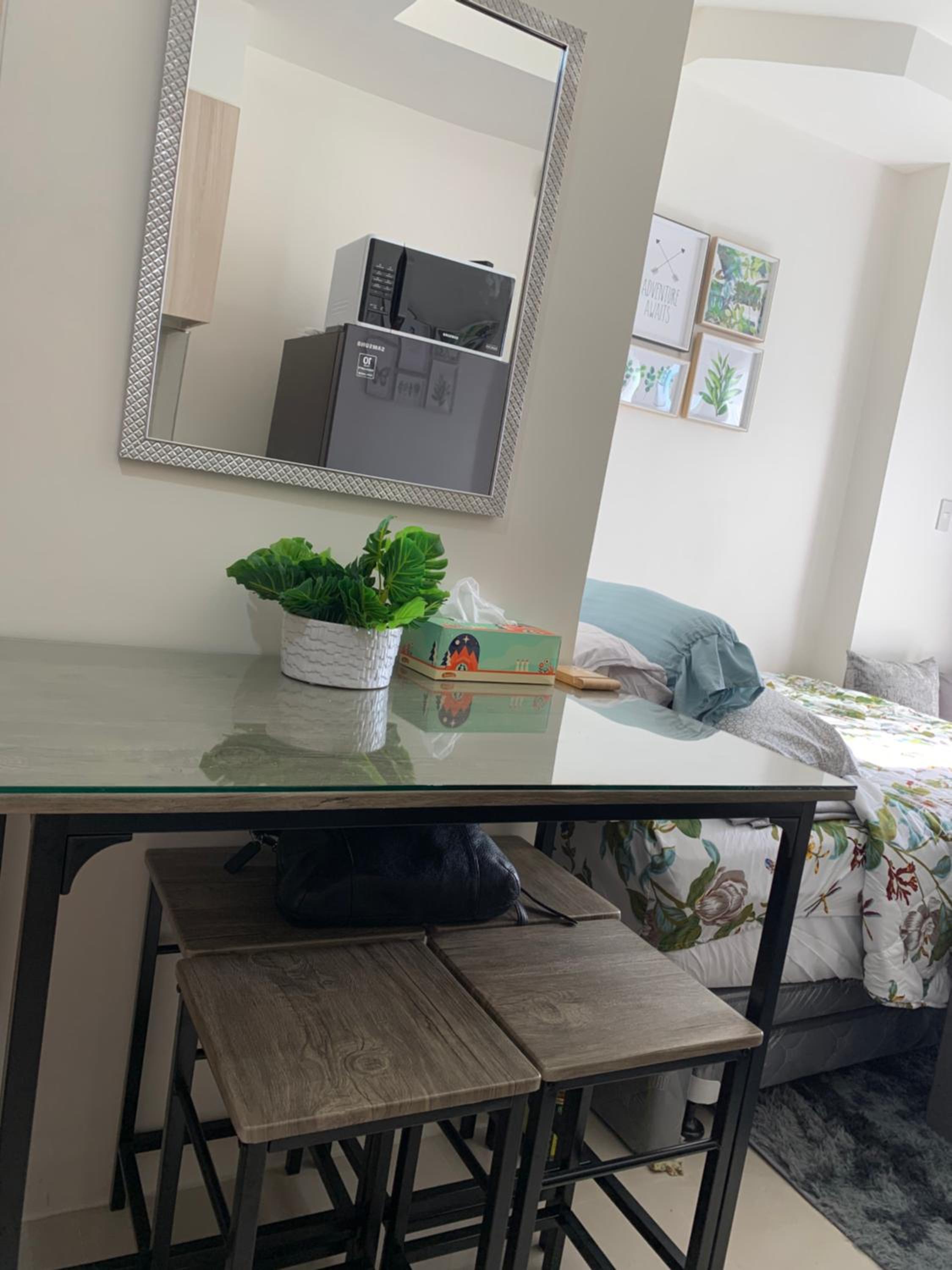 Apartment with Balcony - Photo 2
