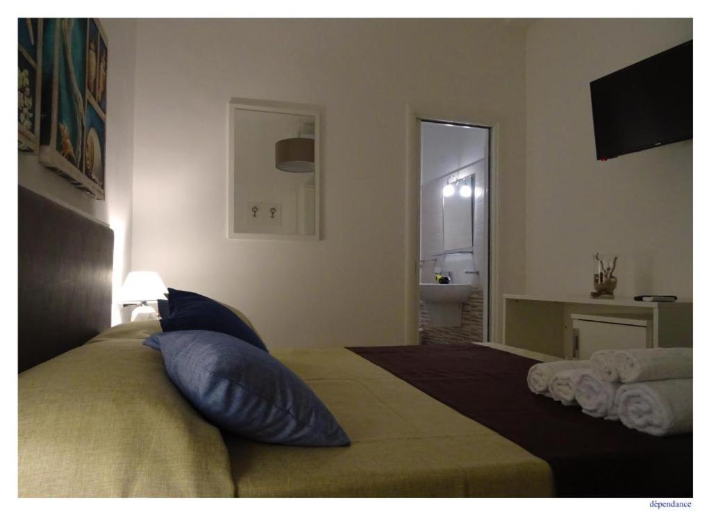 Double Room - Photo 20