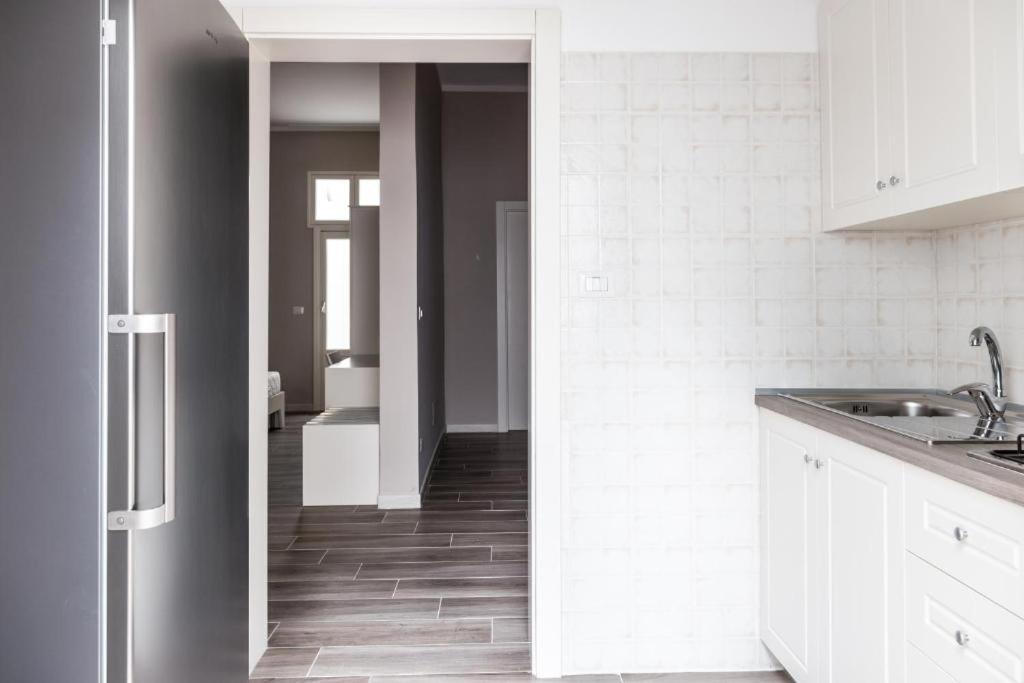 One-Bedroom Apartment - Photo 12