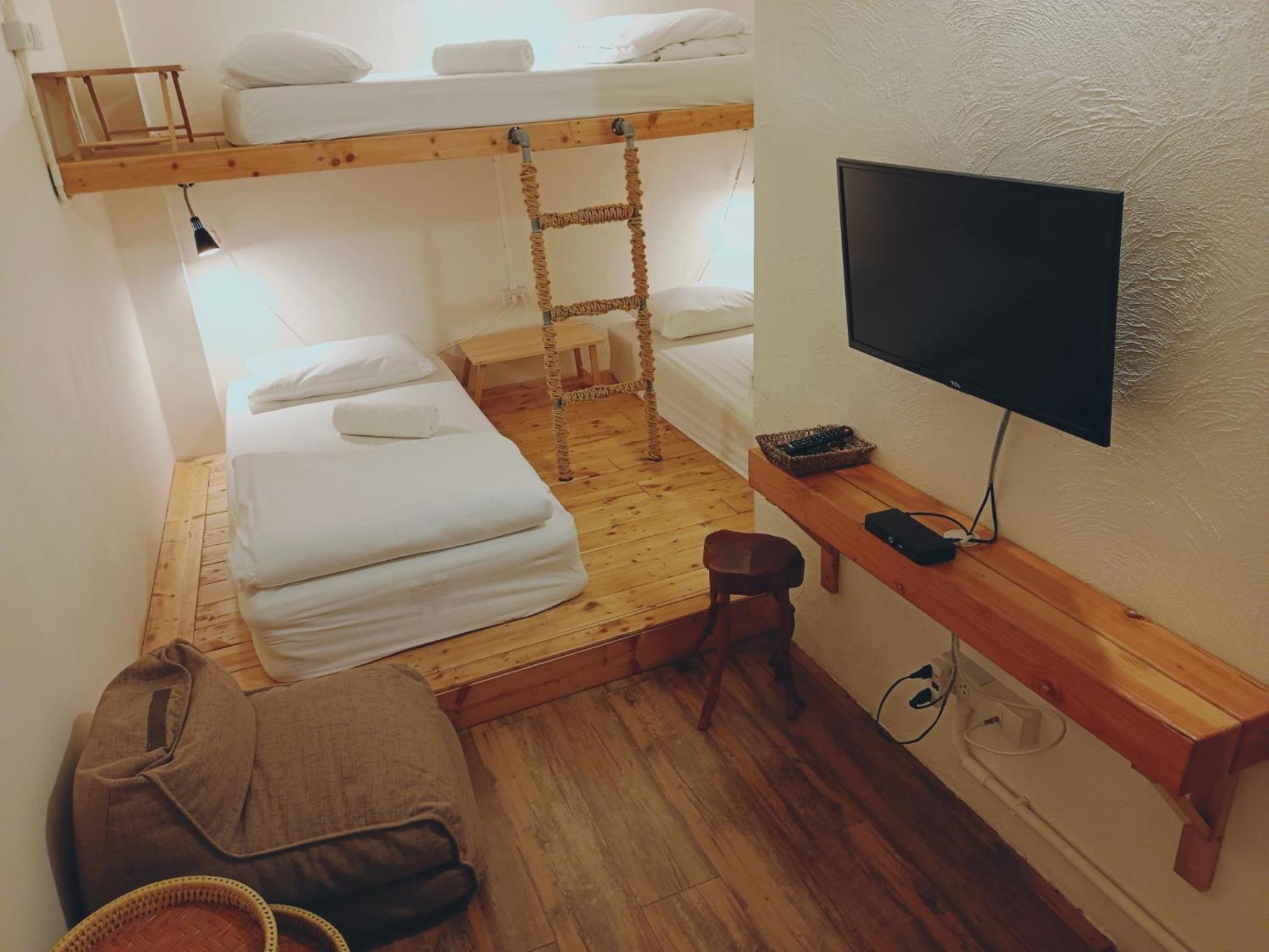 Triple Room with Private Bathroom