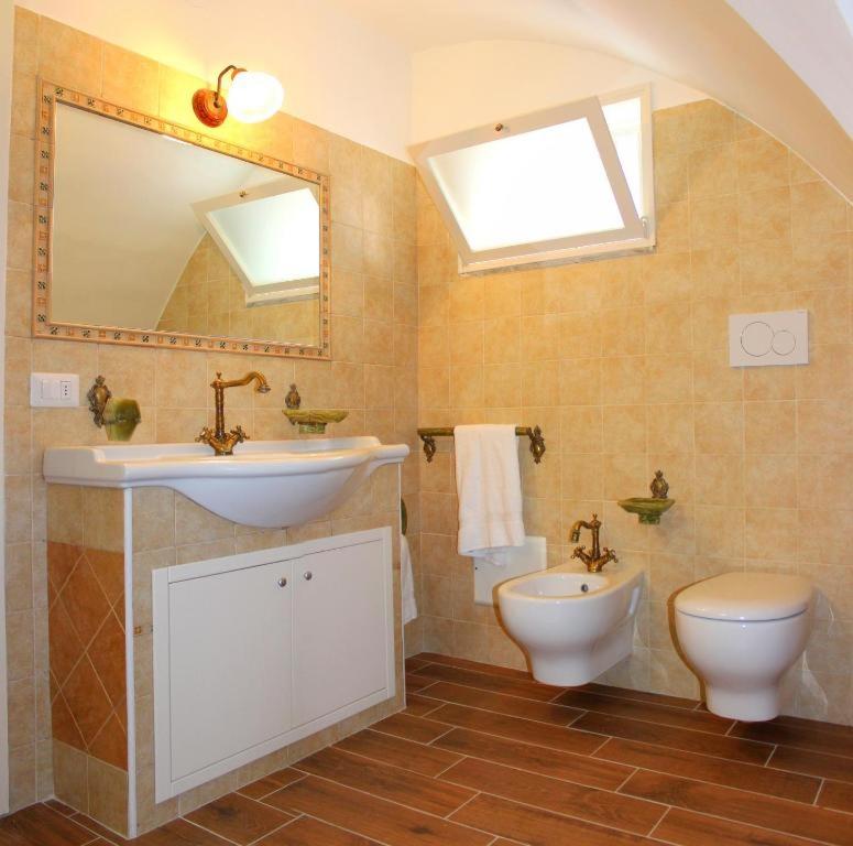 Two-Bedroom Apartment - Photo 14