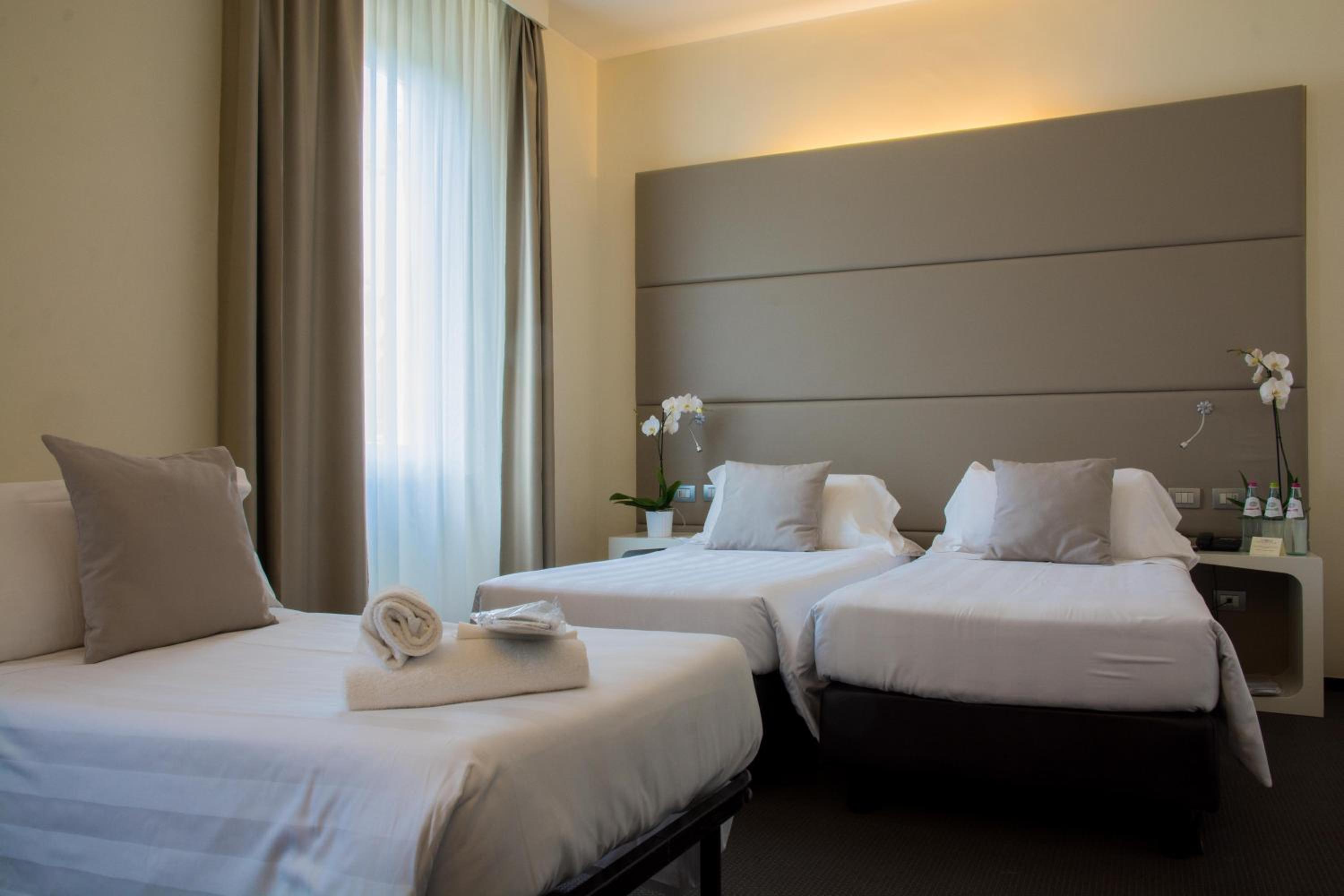 Superior Triple Room - Photo 1