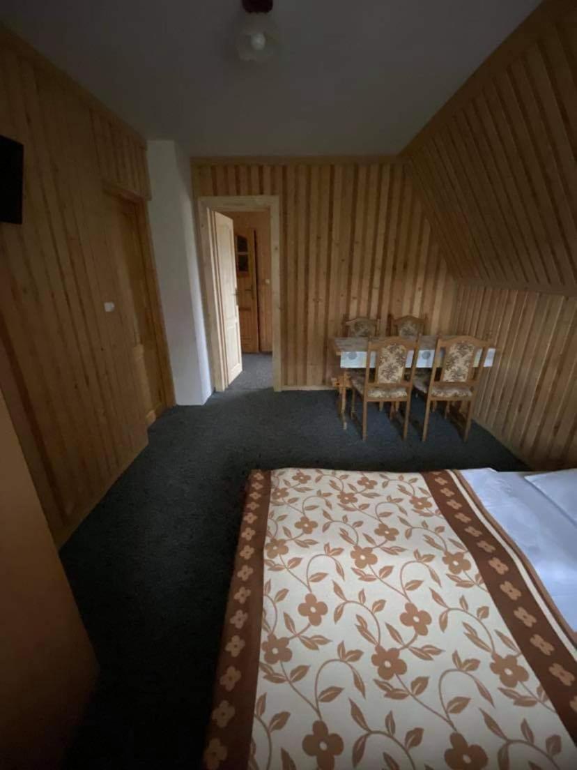 Deluxe Quadruple Room - Photo 2