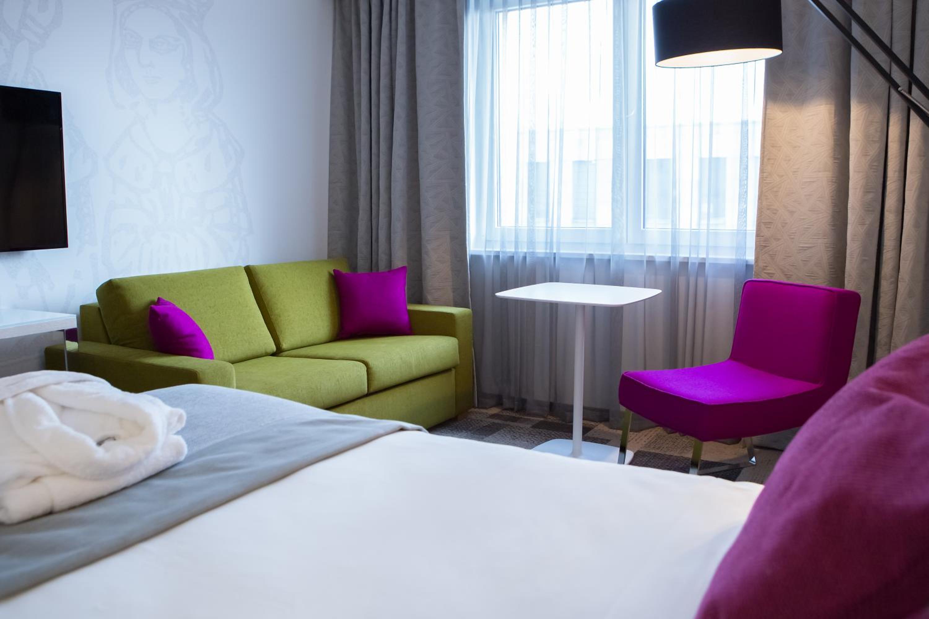 Superior Queen Room with Sofa Bed photo 3