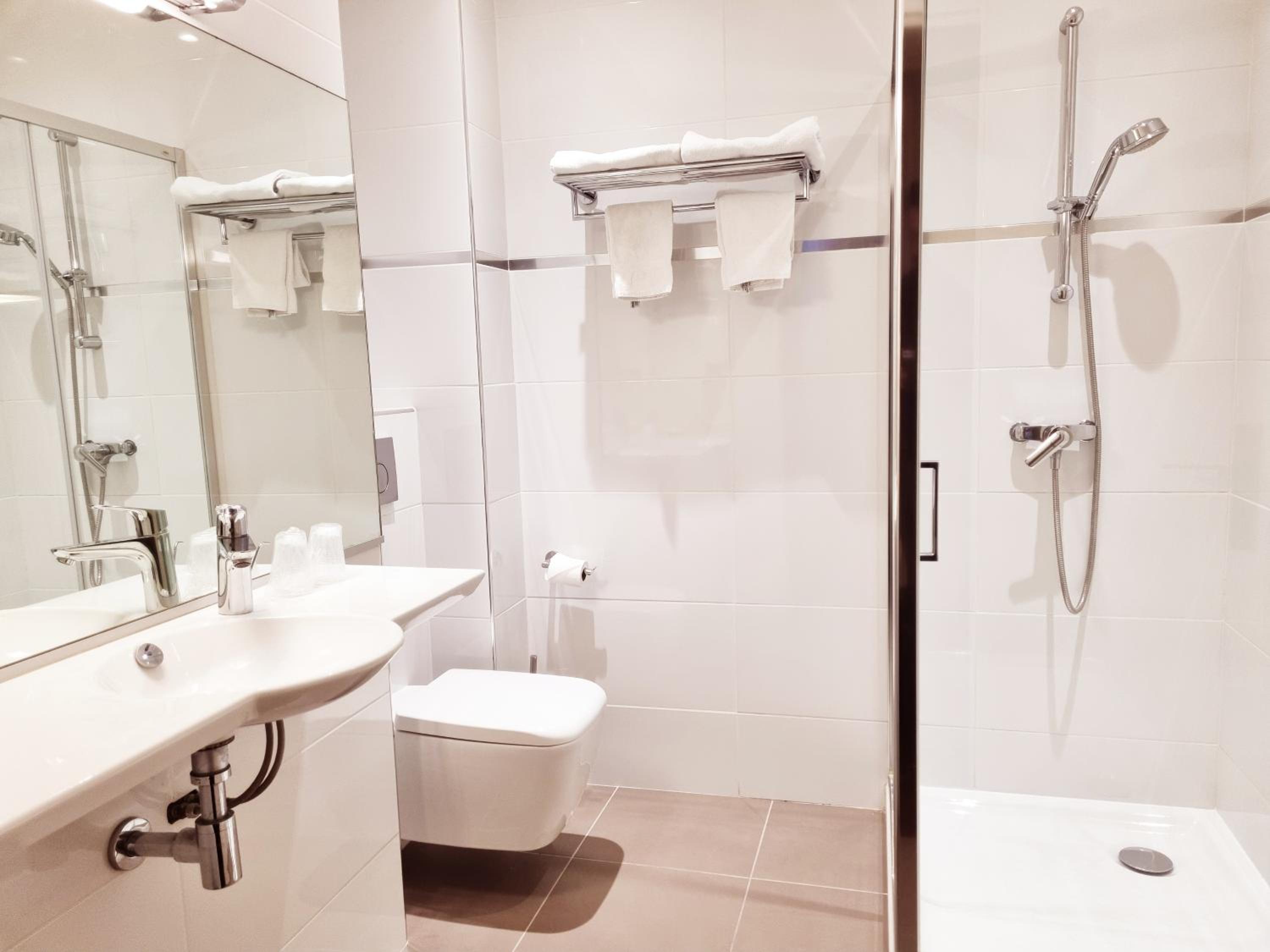 Double or Twin Room photo 2